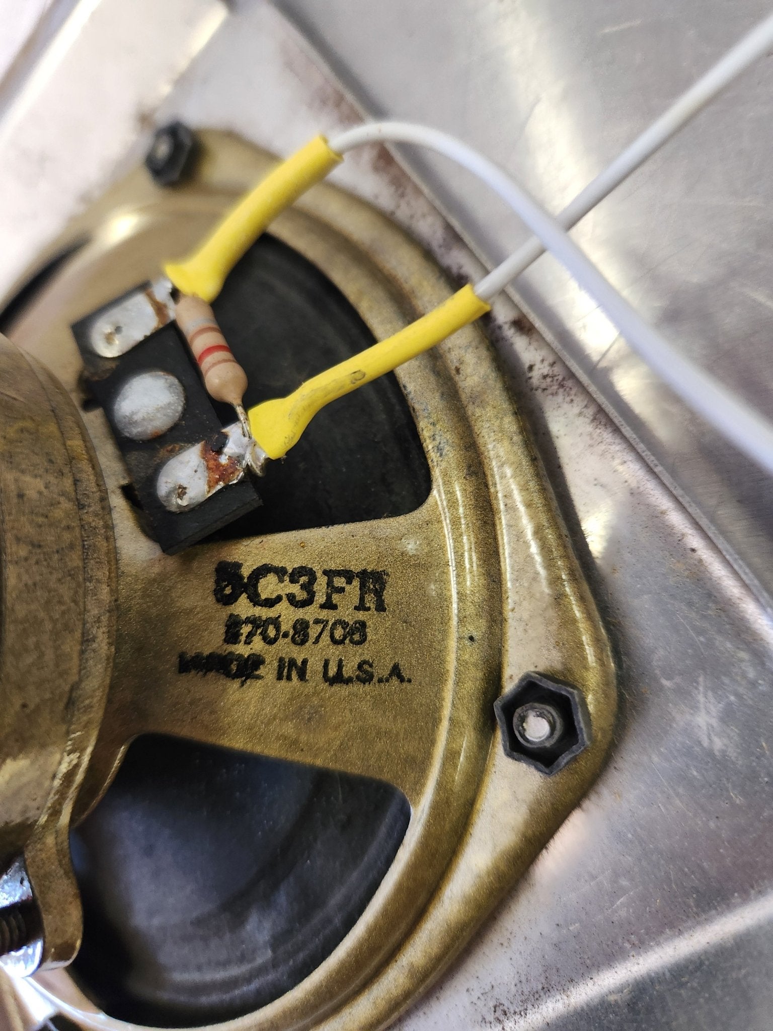 5C3FR Cessna SPEAKER 4.5'' W/ MOUNT | FractionAIR Parts - Aircraft Parts & Accessories