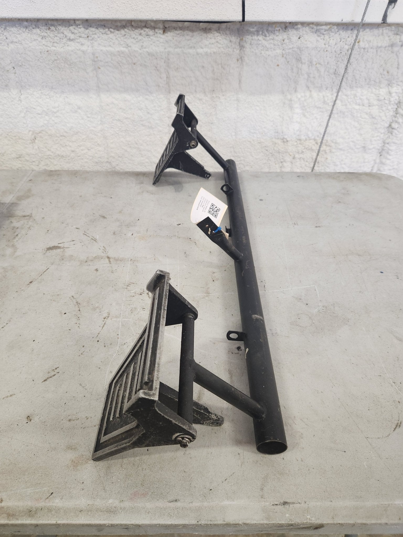601031 - 501, 606001 - 1 Grumman Rudder Pedal Bar Assy | FractionAIR Parts - Aircraft Parts & Accessories