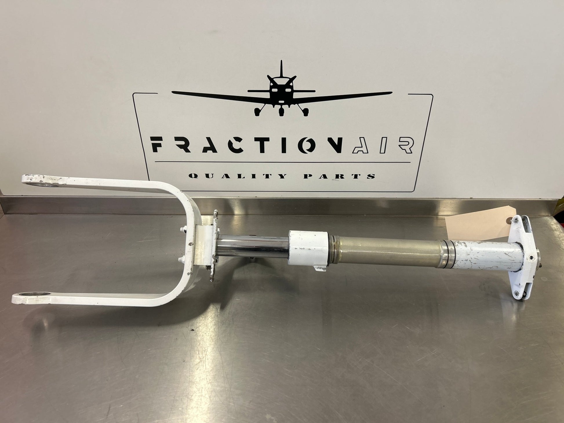 61885 - 02 Piper GEAR ASSEMBLY - Nose (complete) | FractionAIR Parts - Aircraft Parts & Accessories