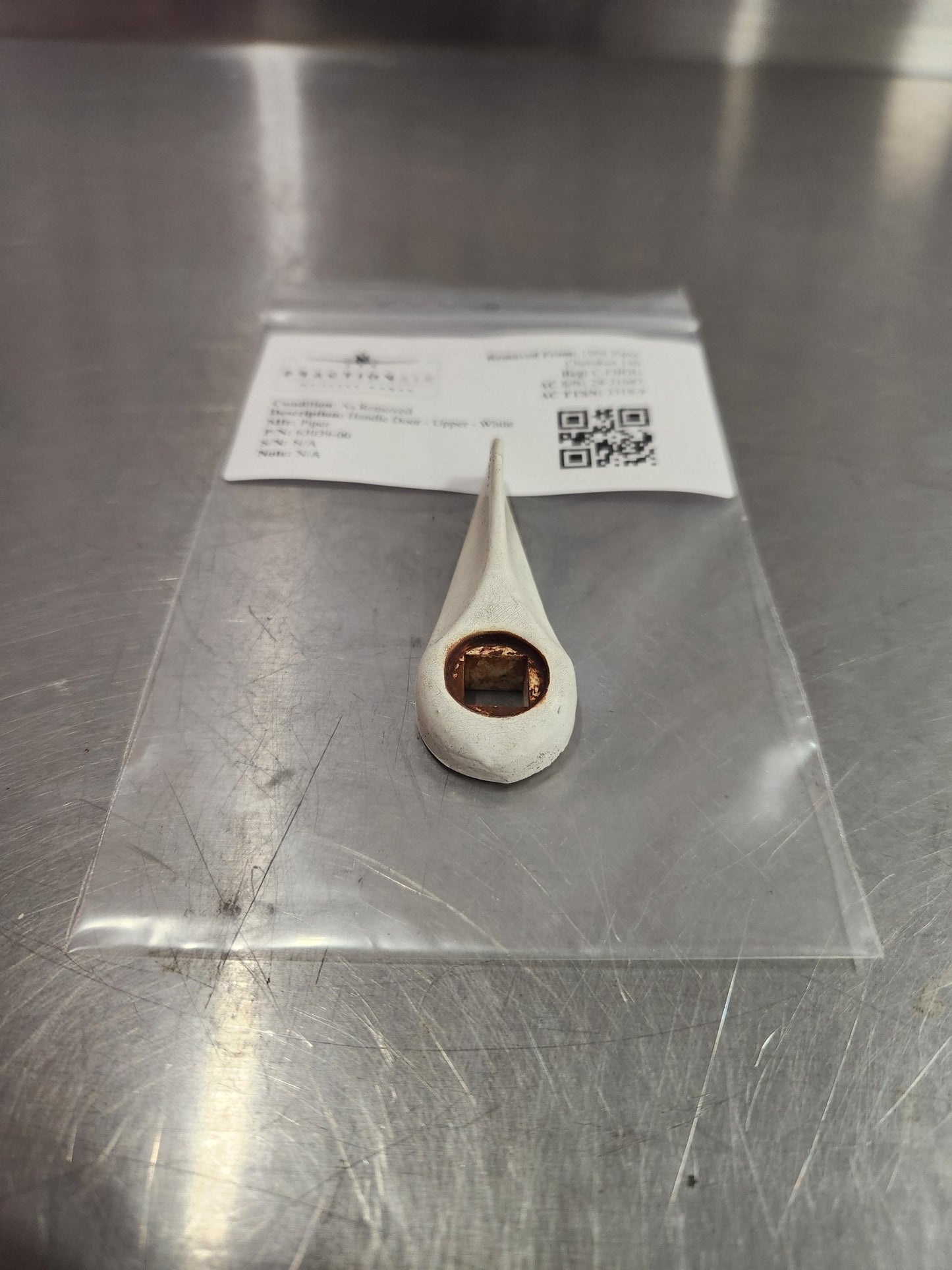 63039 - 00 Piper Handle Door - Upper - White | FractionAIR Parts - Aircraft Parts & Accessories