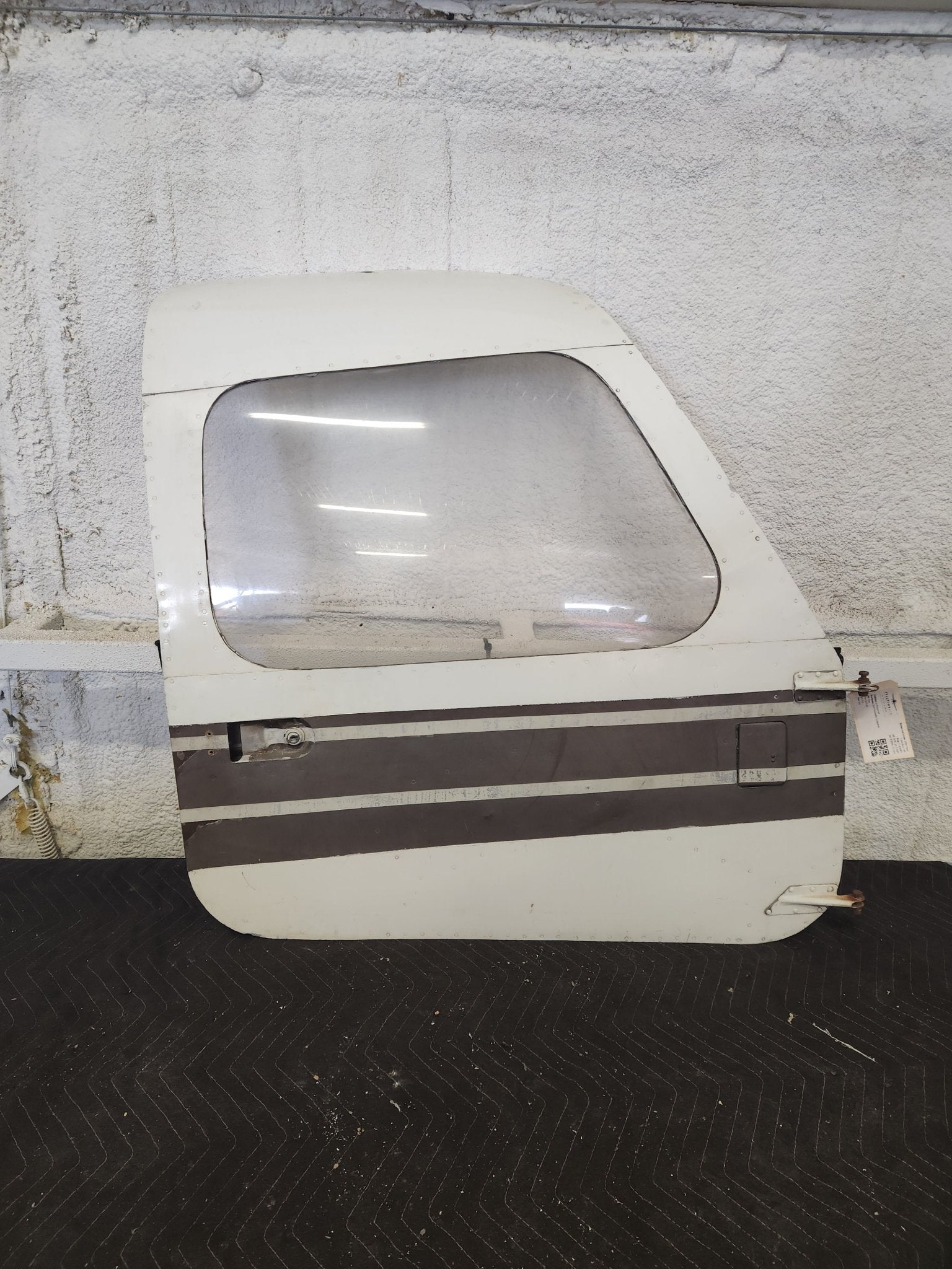 63055 - 04 Piper Cabin Door Assy w/ Hinge and Window | FractionAIR Parts - Aircraft Parts & Accessories