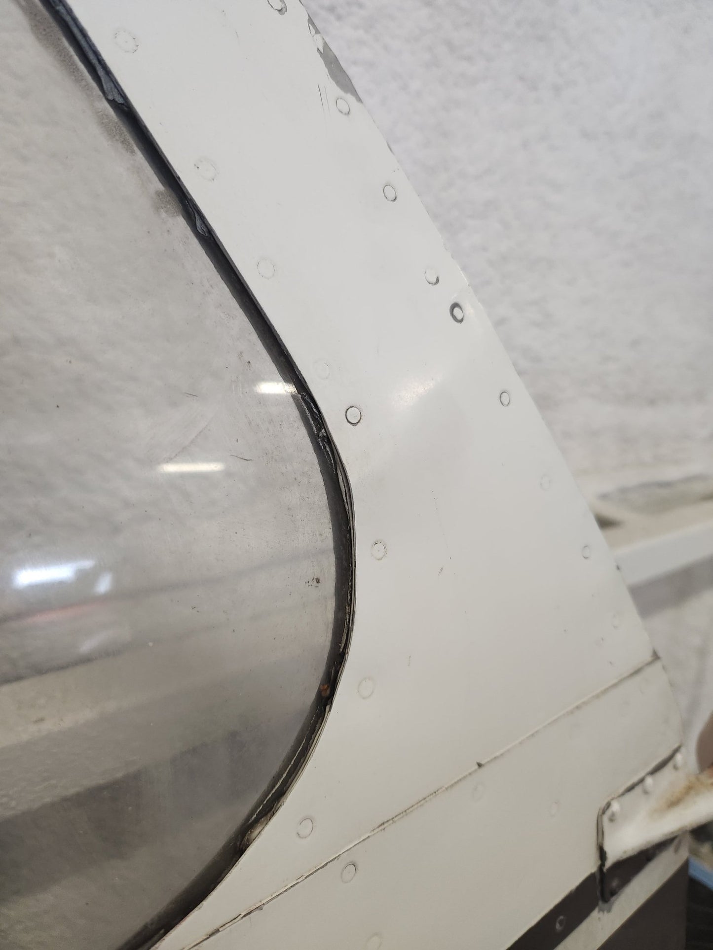 63055 - 04 Piper Cabin Door Assy w/ Hinge and Window | FractionAIR Parts - Aircraft Parts & Accessories