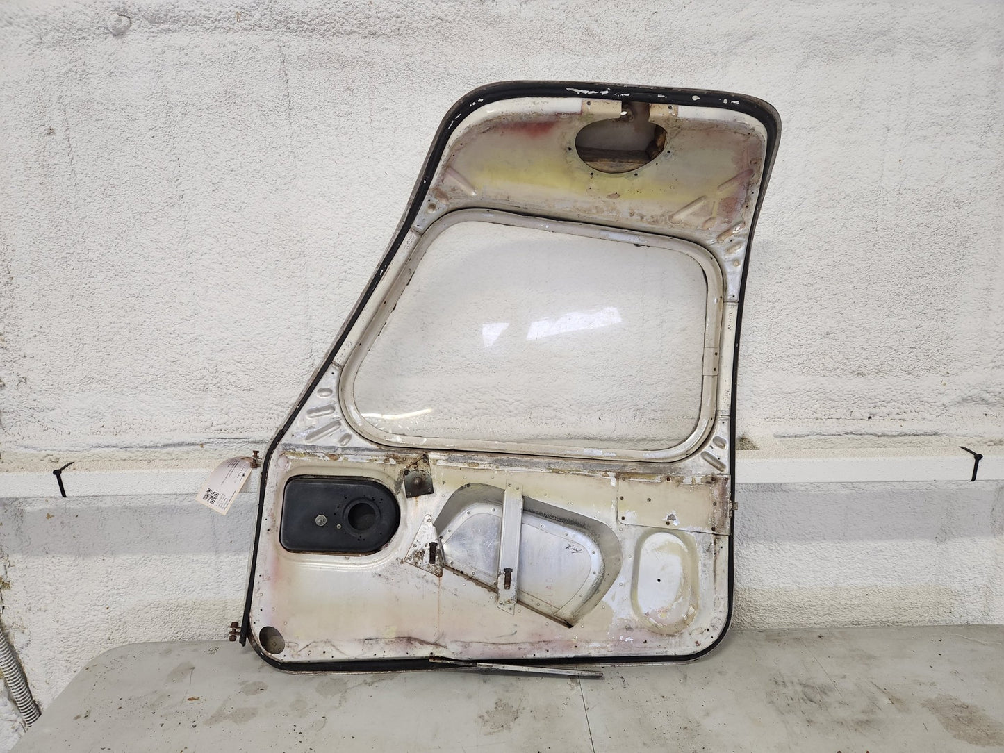 63055 - 04 Piper Door Assembly Complete | FractionAIR Parts - Aircraft Parts & Accessories