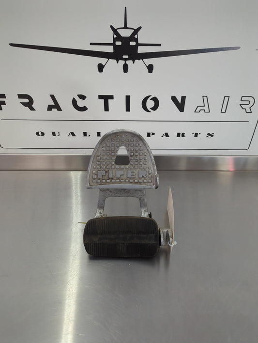 63485 - 00 Piper PA - 28 - 140 Cherokee Rudder Pedal Assy | FractionAIR Parts - Aircraft Parts & Accessories