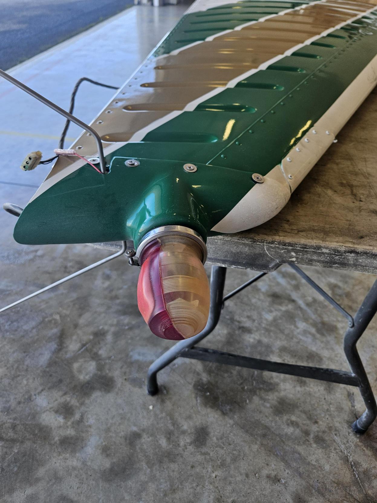 66975-00, 96709-00 Piper Aircraft Corporation PA28-180 Vertical Stabiliser and fin assembly with VOR antenna and Beacon Light