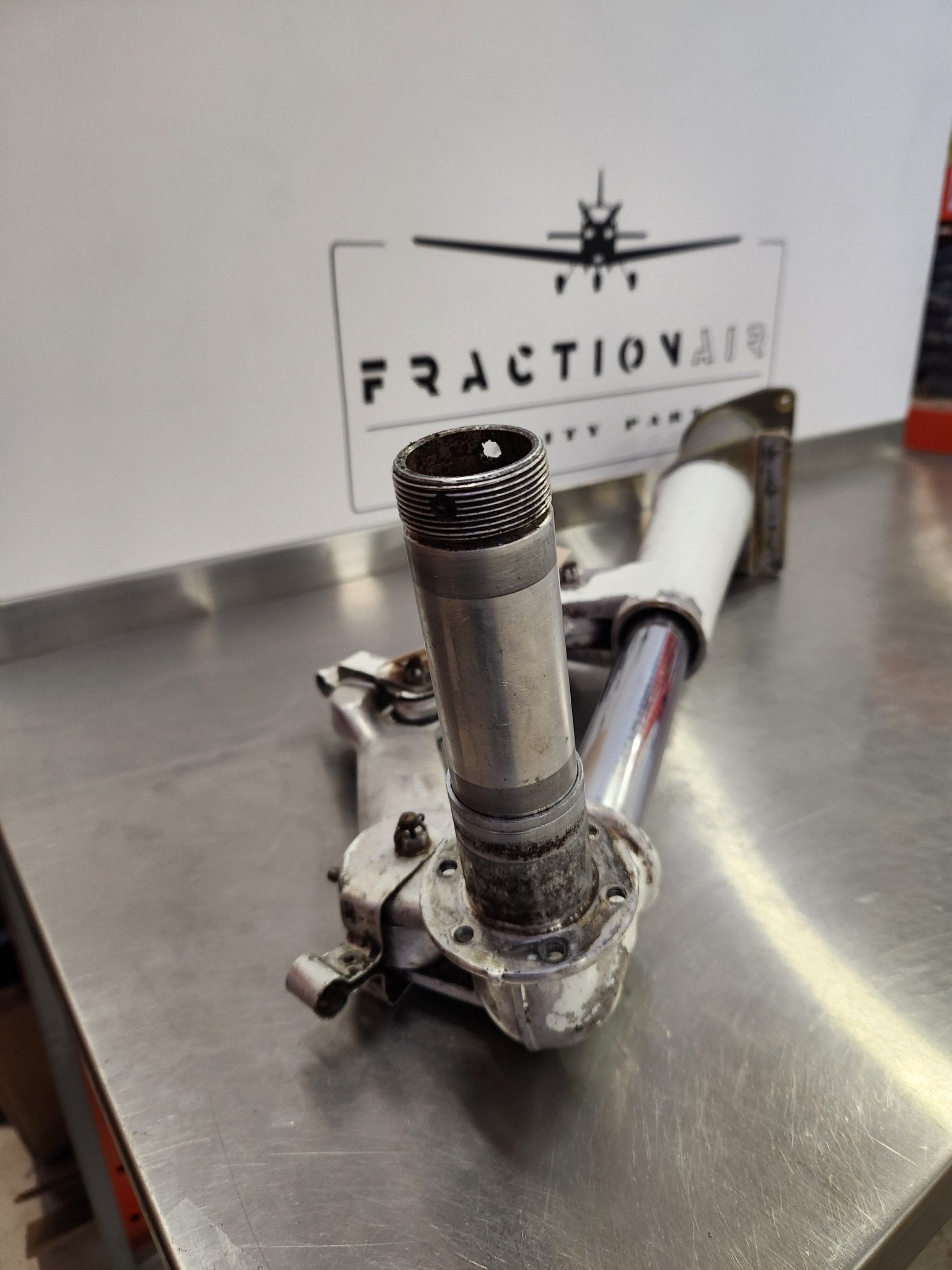 67927 - 03 Piper Gear Assembly - Main RH | FractionAIR Parts - Aircraft Parts & Accessories