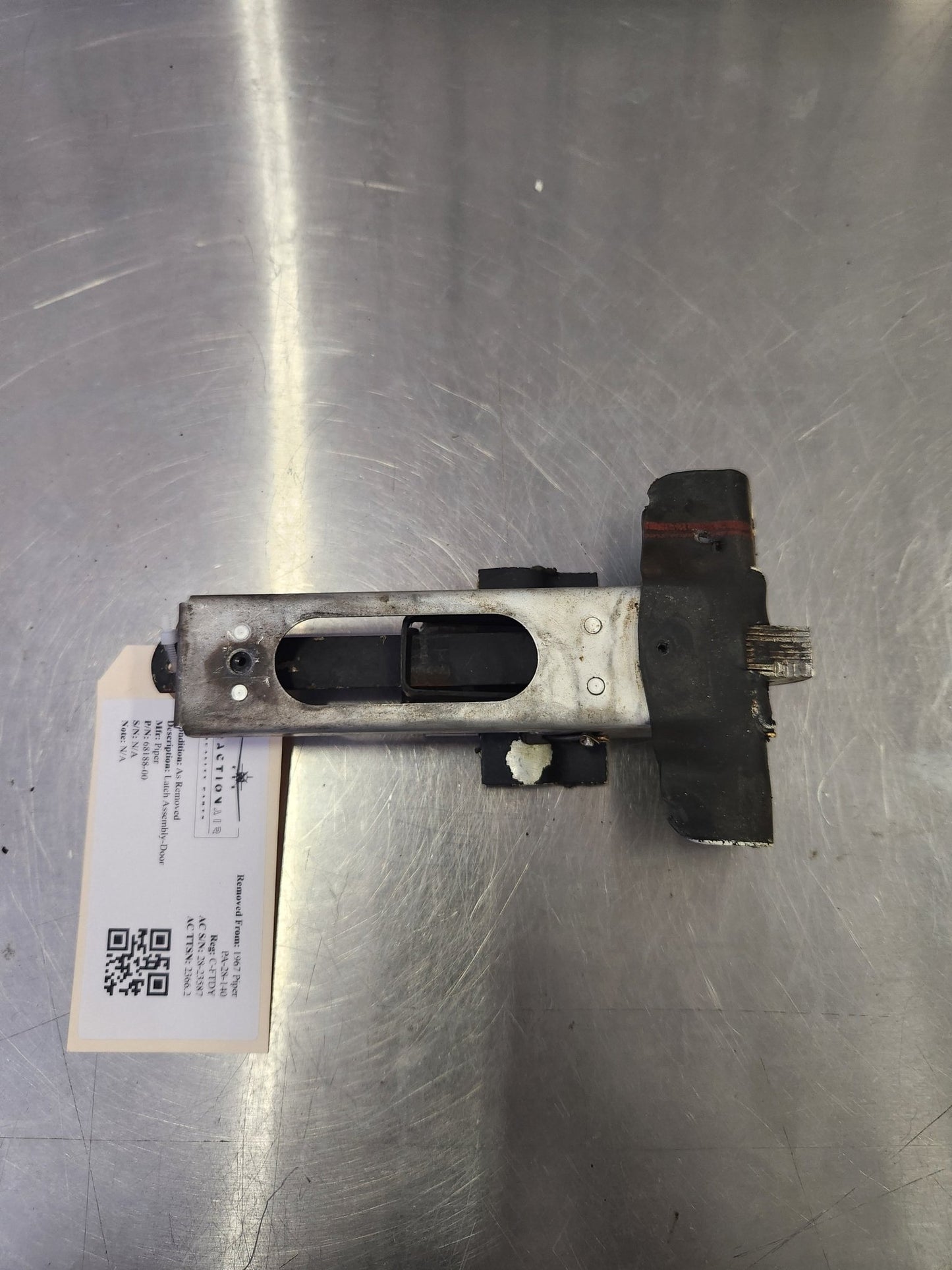 68188 - 00 Piper Latch Assembly - Door | FractionAIR Parts - Aircraft Parts & Accessories