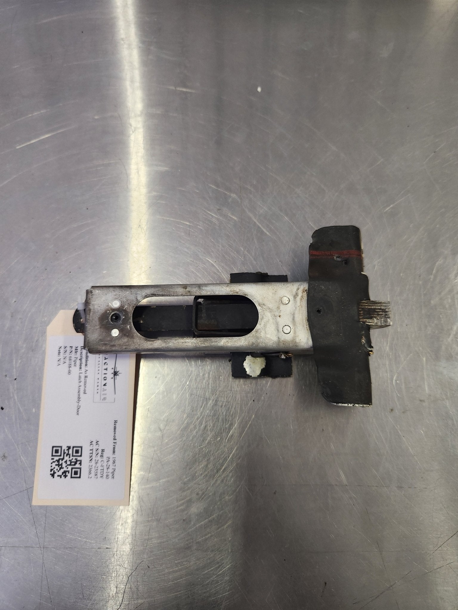 68188 - 00 Piper Latch Assembly - Door | FractionAIR Parts - Aircraft Parts & Accessories