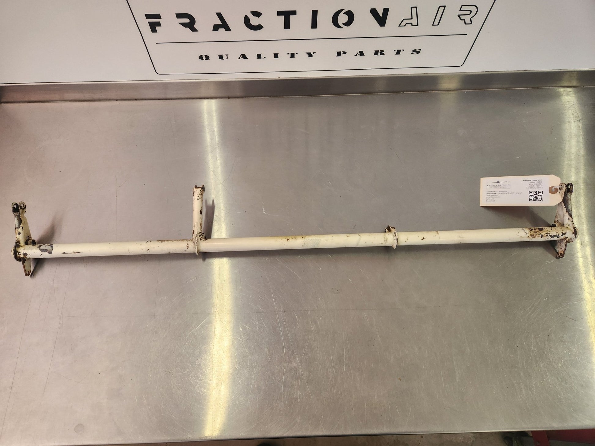 750008 - 501 Mooney JACKSHAFT ASSY - FLAP | FractionAIR Parts - Aircraft Parts & Accessories
