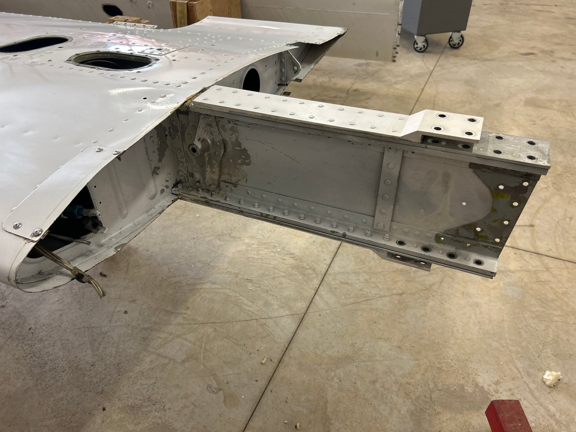 77352 - 28 Piper WING ASSEMBLY - Left | FractionAIR Parts - Aircraft Parts & Accessories