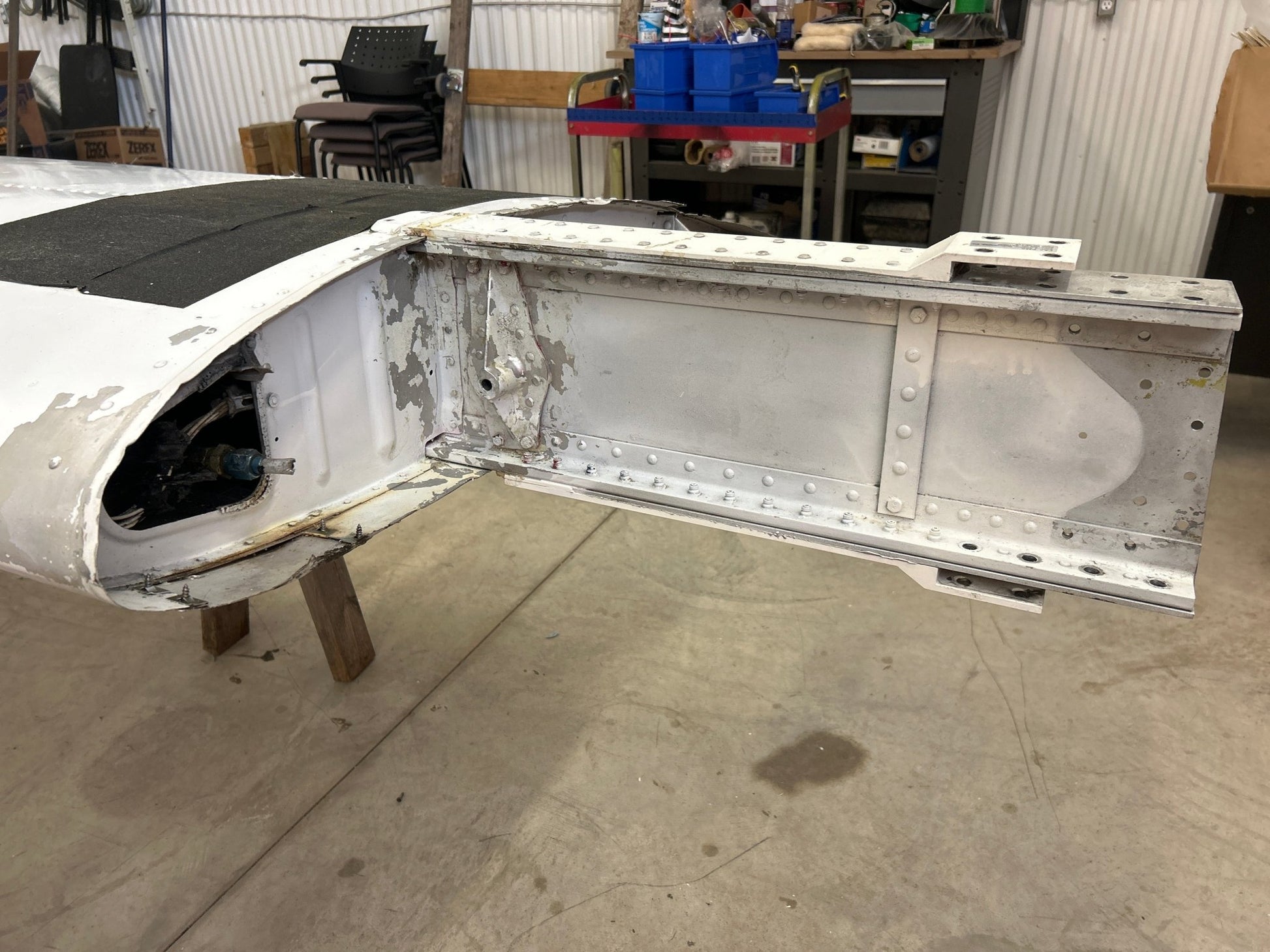 77352 - 29 Piper WING ASSEMBLY - Right | FractionAIR Parts - Aircraft Parts & Accessories