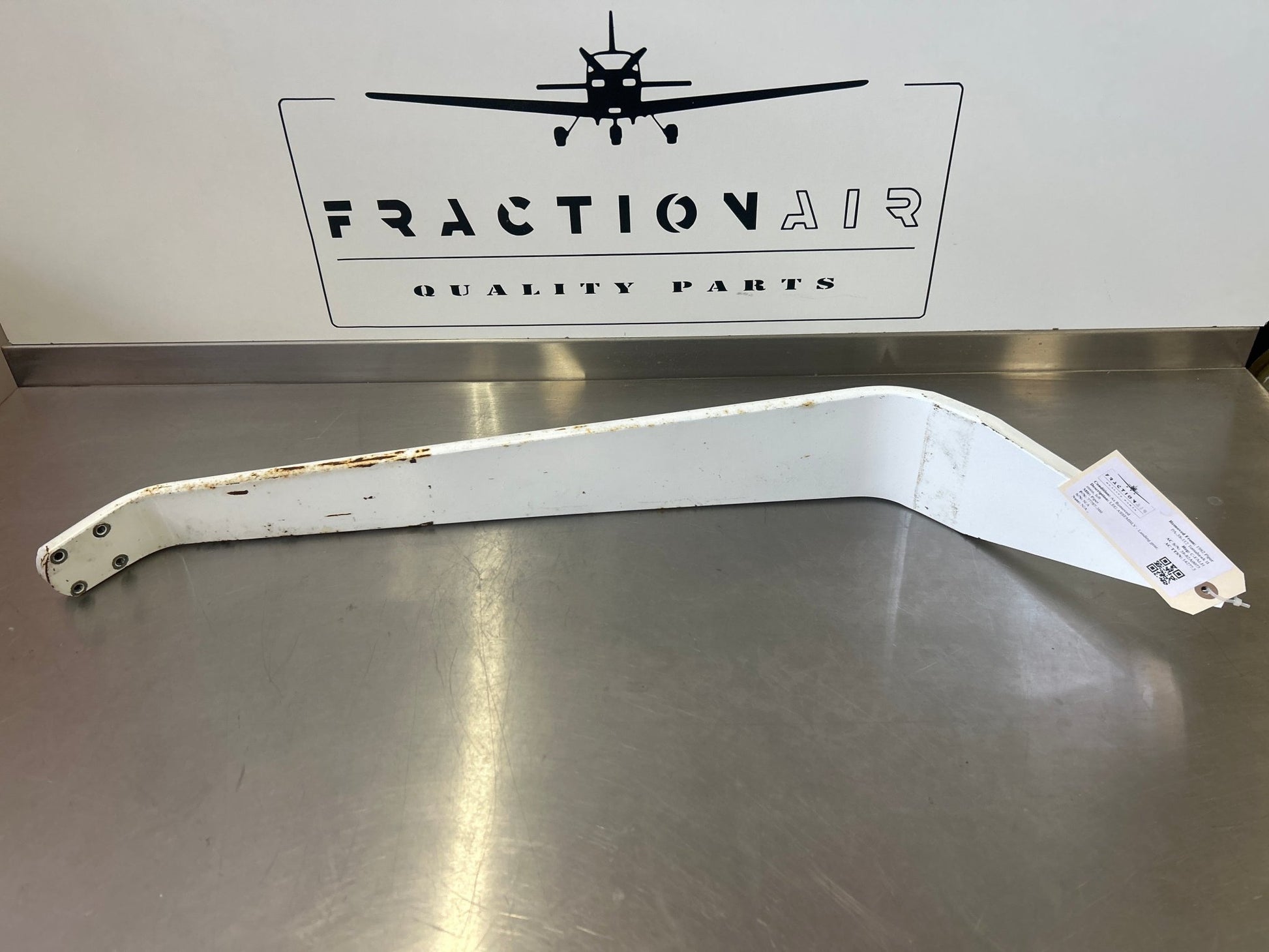 77787 - 300 Piper LEG ASSEMBLY - Landing gear, main, left | FractionAIR Parts - Aircraft Parts & Accessories