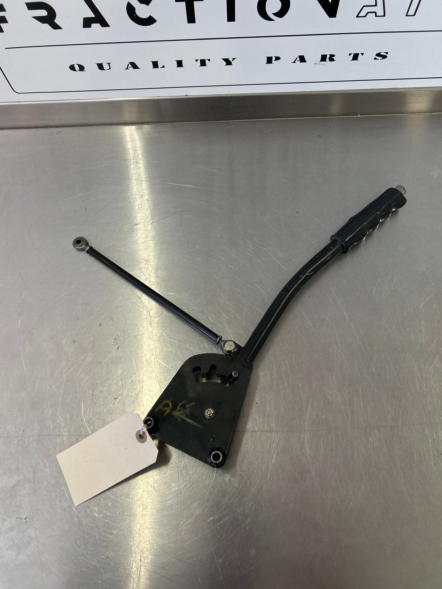 77854 - 05, 77860 - 06 Piper HANDLE ASSEMBLY - Flap (complete), ROD ASSEMBLY - Push. flap | FractionAIR Parts - Aircraft Parts & Accessories