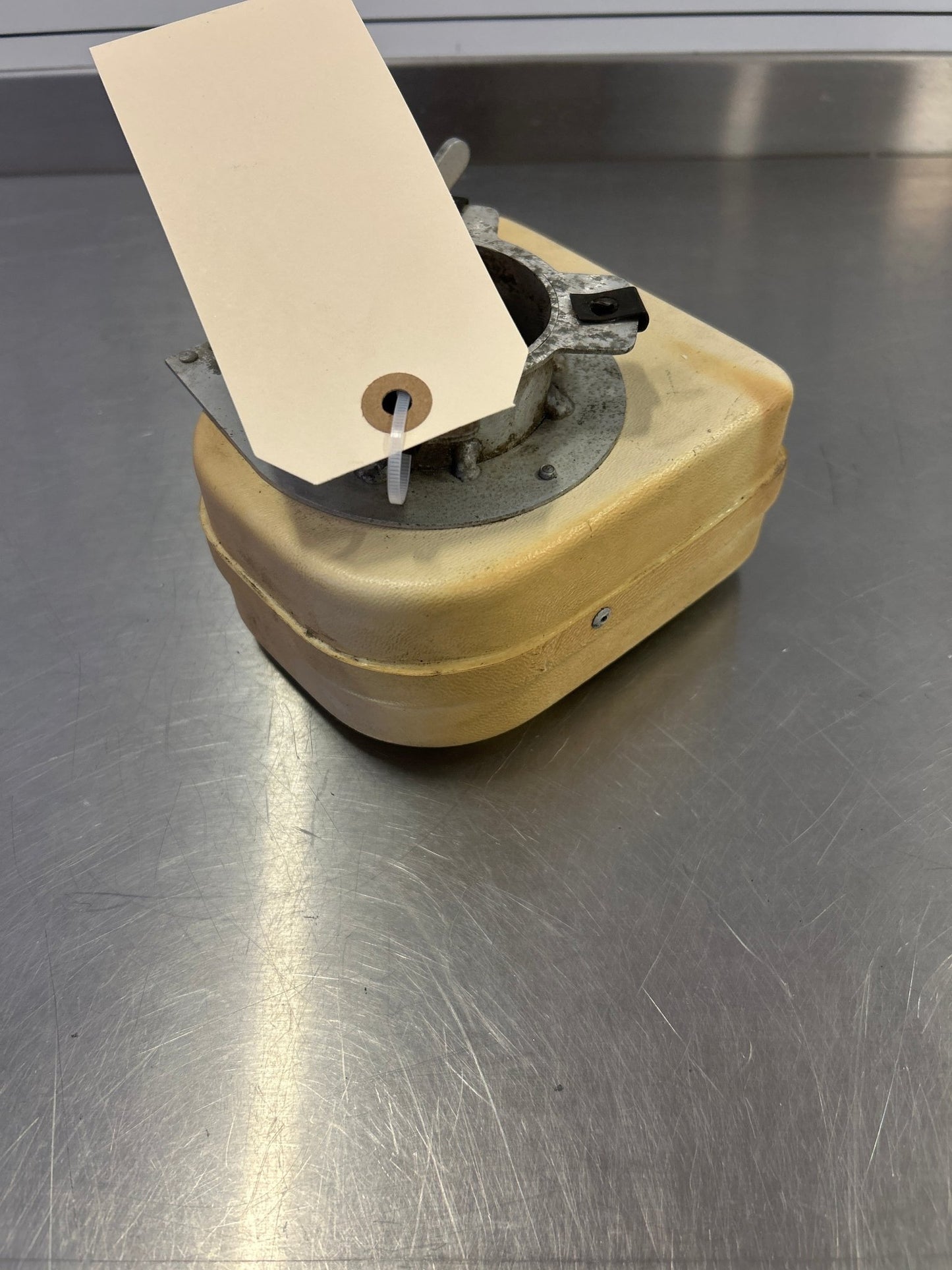 77935 - 02 Piper BOX ASSEMBLY - Air vent, left | FractionAIR Parts - Aircraft Parts & Accessories