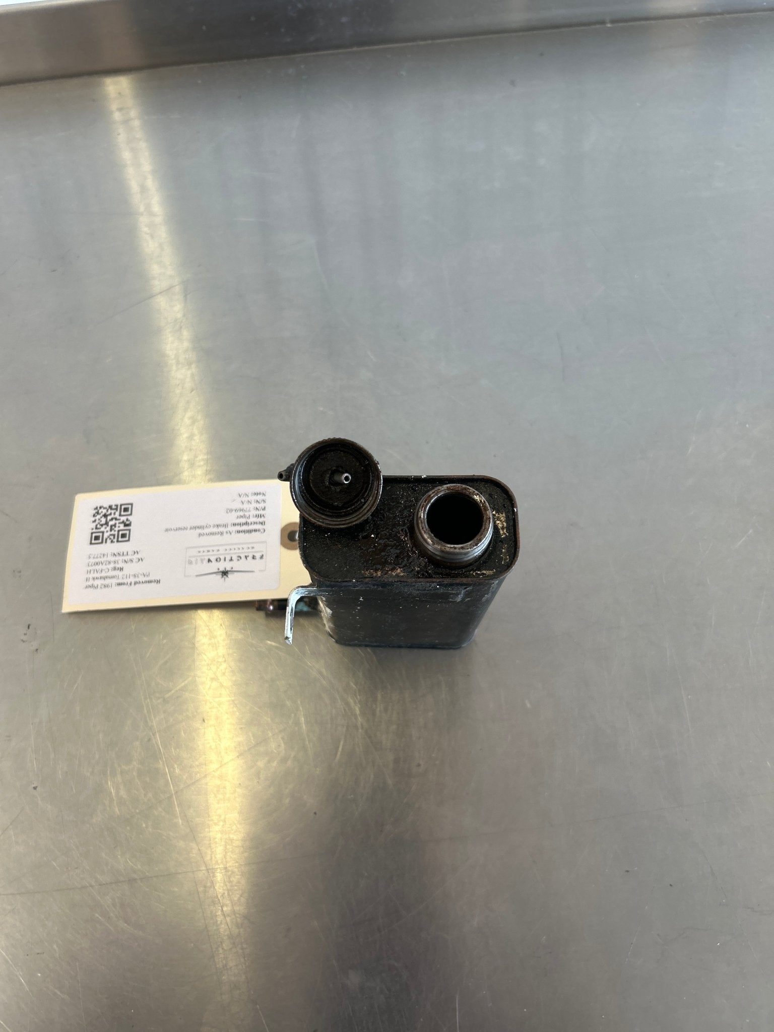 77969 - 02 Piper Brake cylinder reservoir | FractionAIR Parts - Aircraft Parts & Accessories