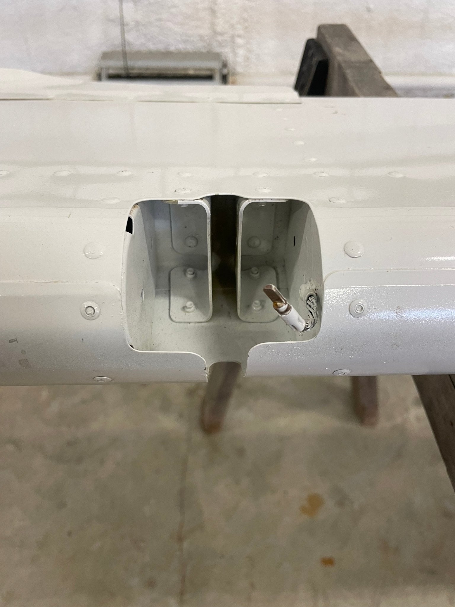 83160 - 005 PIPER MALIBU PA - 46 - 350P R/H Aileron Assy | FractionAIR Parts - Aircraft Parts & Accessories