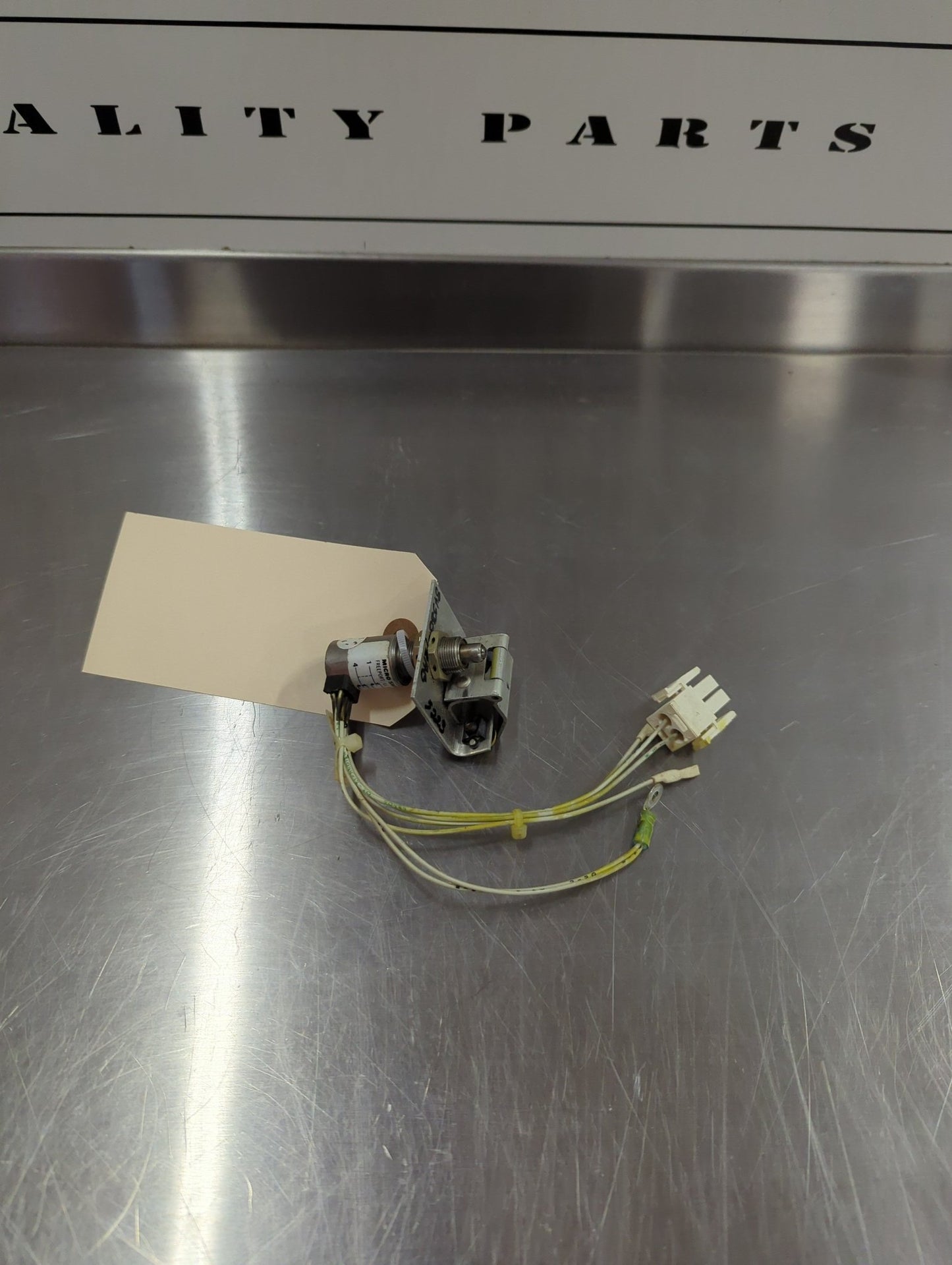 84530 - 019 PIPER MALIBU PA - 46 - 350P Door Micro - Switch Assy | FractionAIR Parts - Aircraft Parts & Accessories