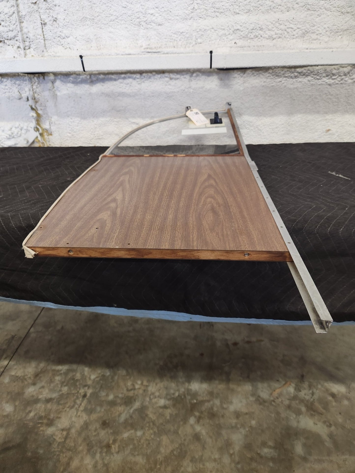 8510 - 30 Cessna DIVIDER ASSY - COCKPIT FWD | FractionAIR Parts - Aircraft Parts & Accessories