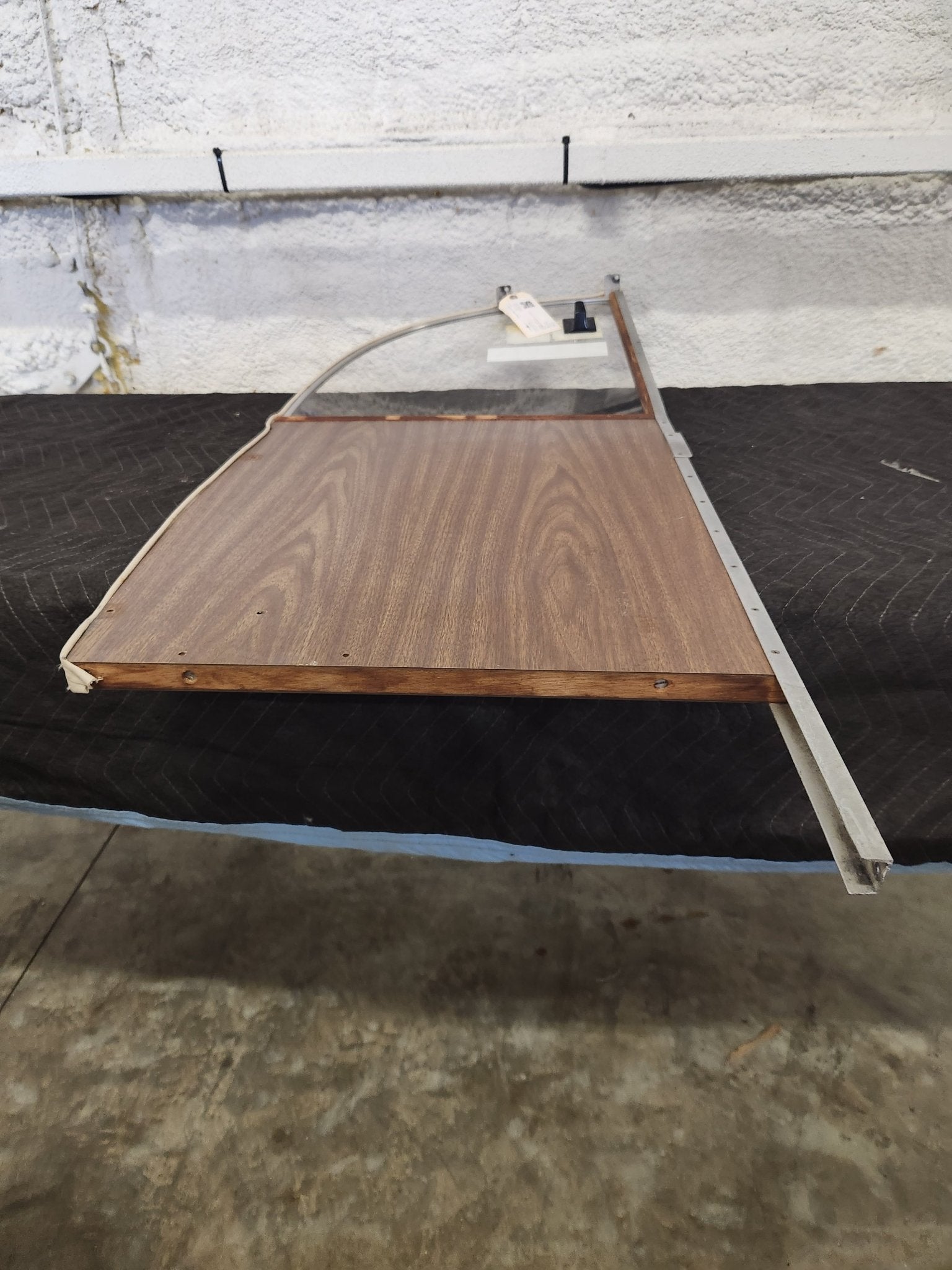 8510 - 30 Cessna DIVIDER ASSY - COCKPIT FWD | FractionAIR Parts - Aircraft Parts & Accessories