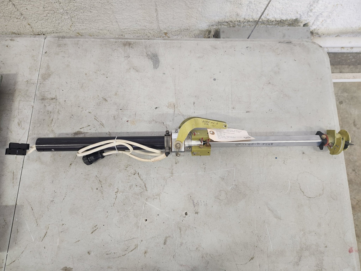 85223 - 006 PIPER MALIBU PA - 46 - 350P Column Assy L/H - R/H | FractionAIR Parts - Aircraft Parts & Accessories