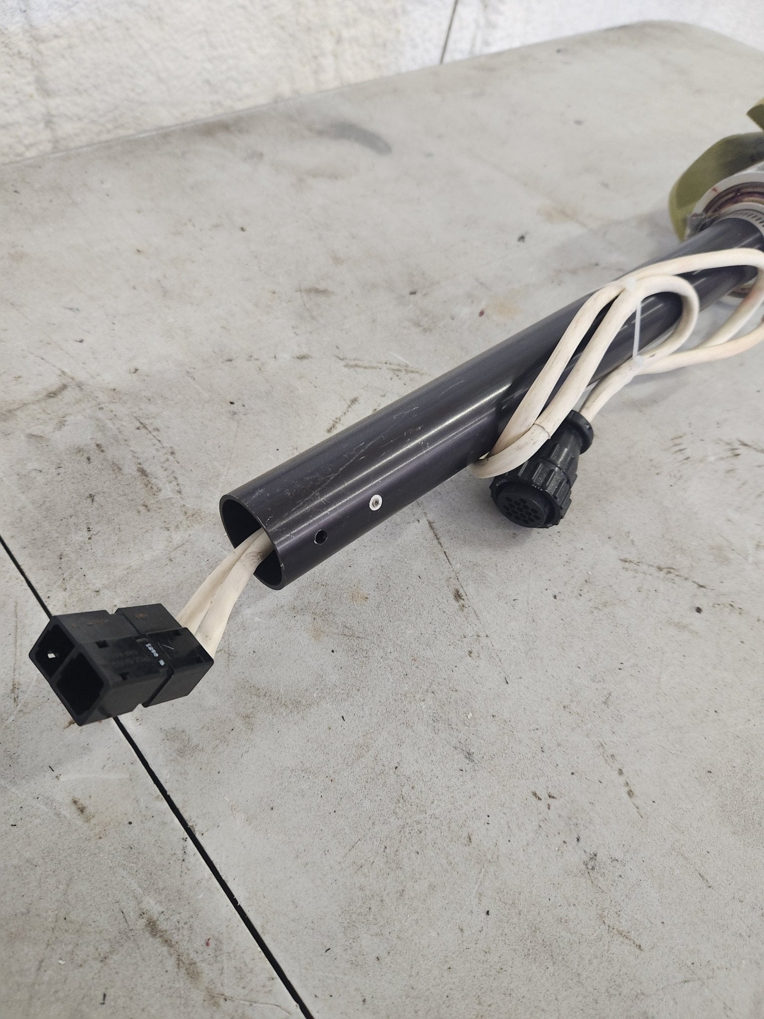 85223 - 006 PIPER MALIBU PA - 46 - 350P Column Assy L/H - R/H | FractionAIR Parts - Aircraft Parts & Accessories