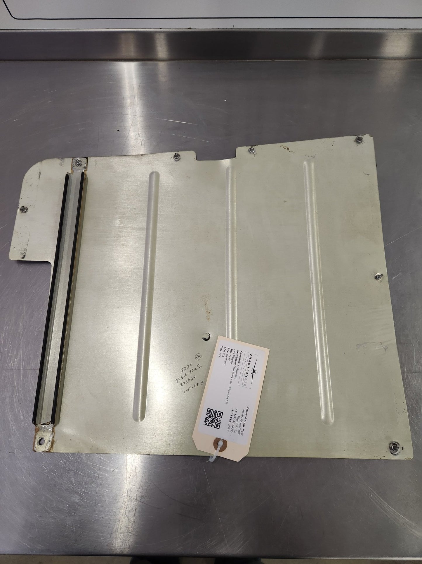 89618 - 002 Piper Floorboard Assy - Close Out LH Fwd Baggage | FractionAIR Parts - Aircraft Parts & Accessories