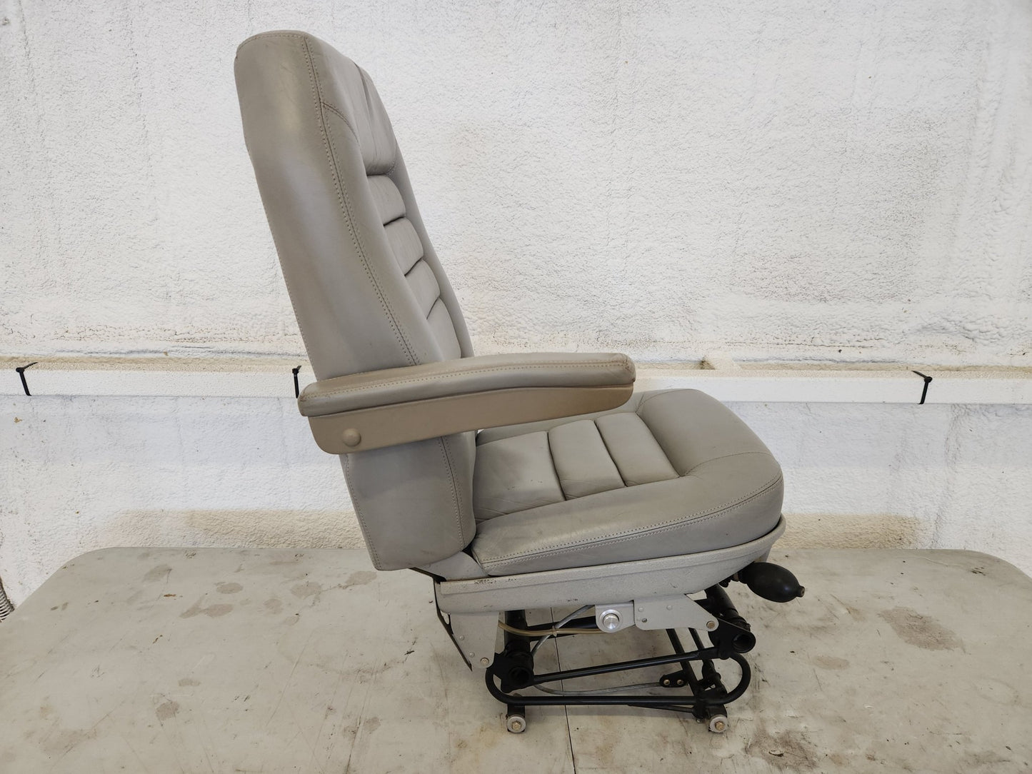 89944 - 006 Piper Seat Assy - Front Vertically Adjustable - LH | FractionAIR Parts - Aircraft Parts & Accessories