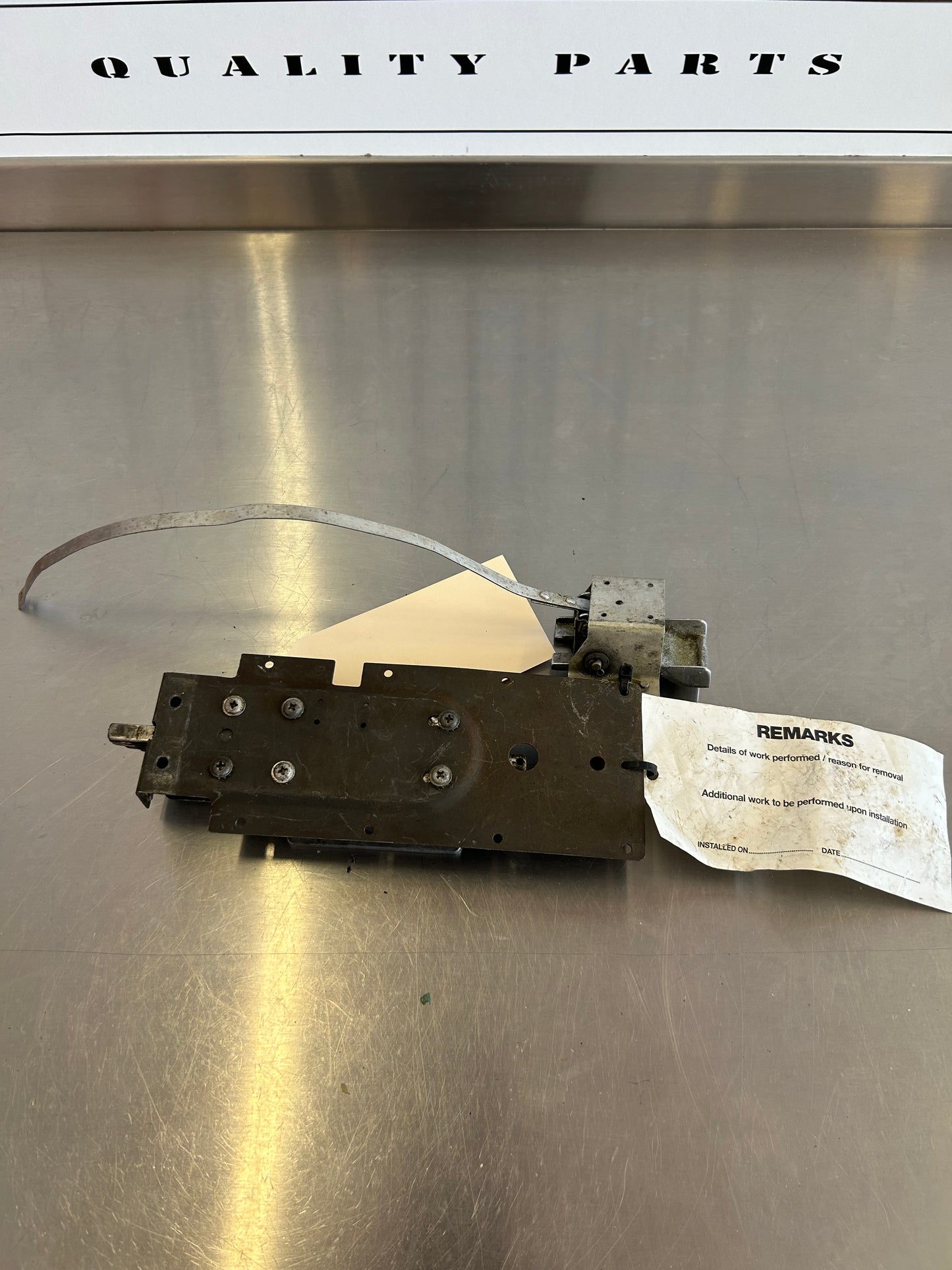 0413387 - 3 Cessna Cabin Door Latch Assy L/H | FractionAIR Parts - Aircraft Parts & Accessories