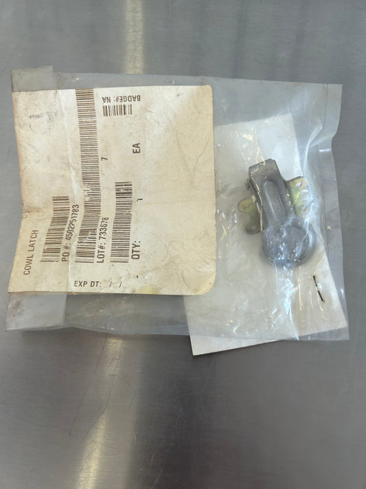 KM610-64 CESSNA LATCH