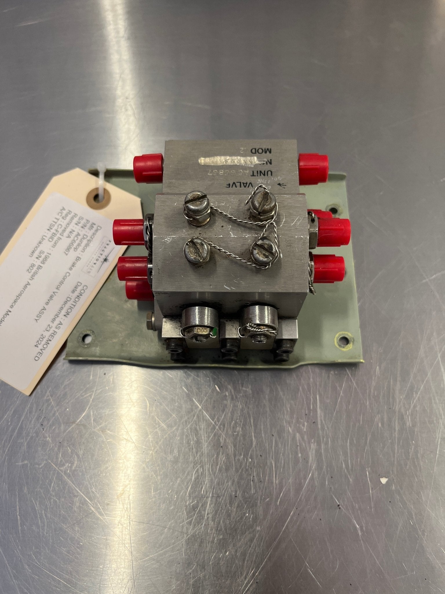 AC668671 988 British Aerospace Model 3112 Jetstream Brake Control Valve ASSY | FractionAIR inc. - Aircraft Parts & Accessories