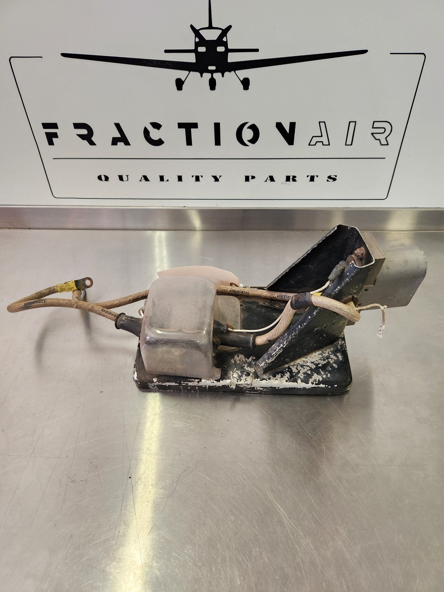 AN2552 - 3A Anderson Mooney M20F External Power Receptacle Assy MS3506 - 1 | FractionAIR Parts - Aircraft Parts & Accessories