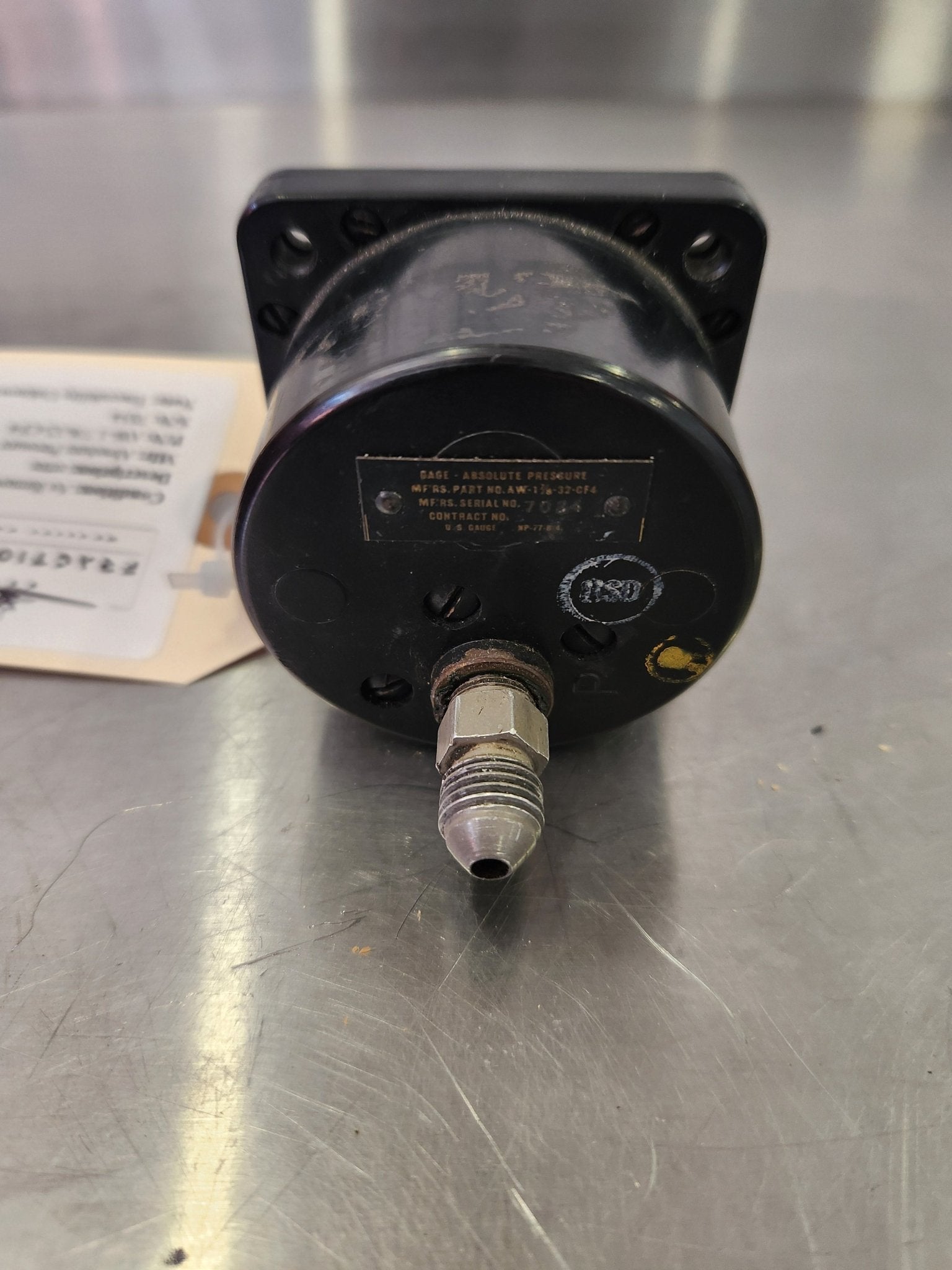 AW - 1 7/8 - 32 - CF4 Absolute Pressure Gauge | FractionAIR Parts - Aircraft Parts & Accessories