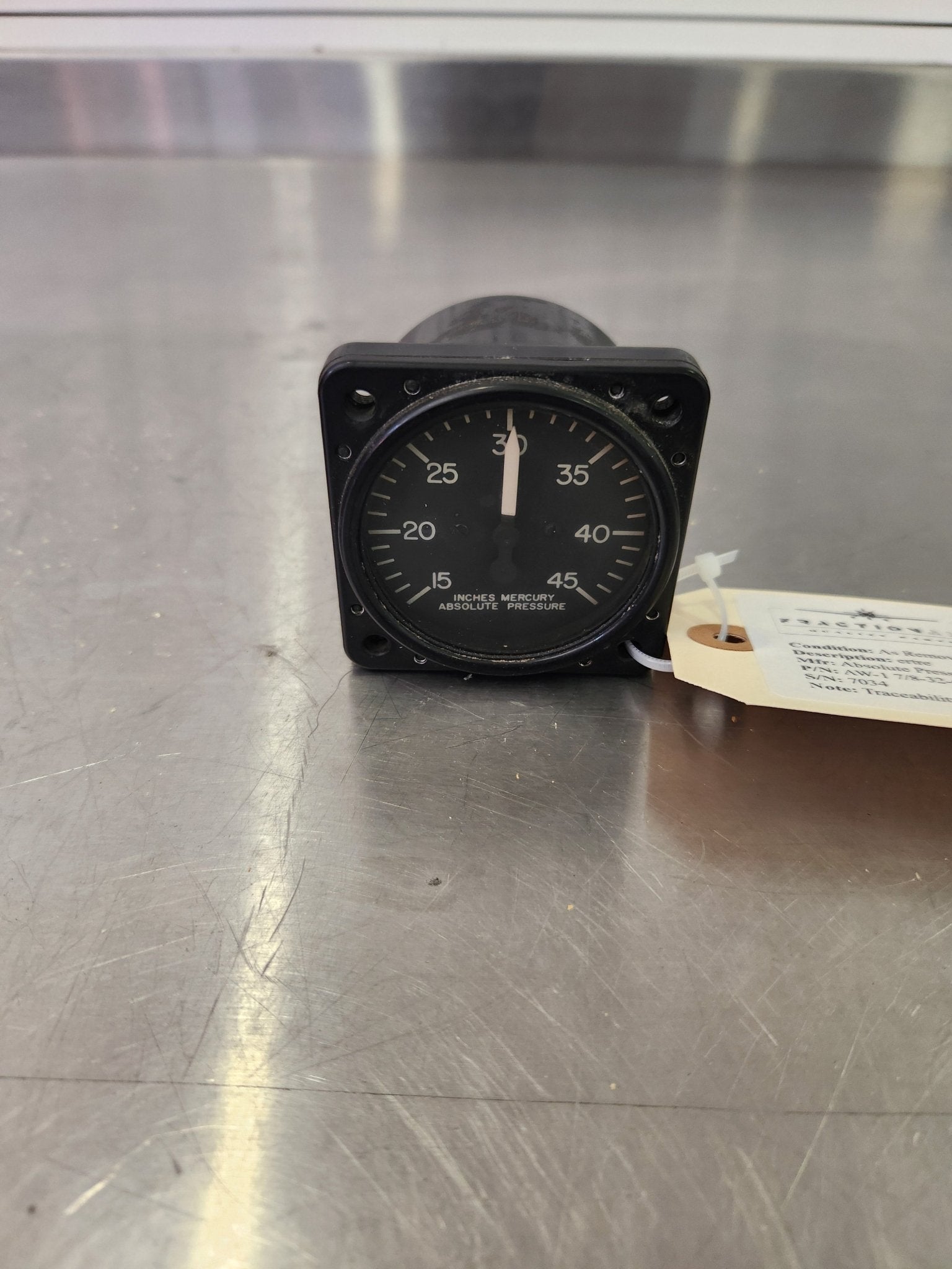 AW - 1 7/8 - 32 - CF4 Absolute Pressure Gauge | FractionAIR Parts - Aircraft Parts & Accessories