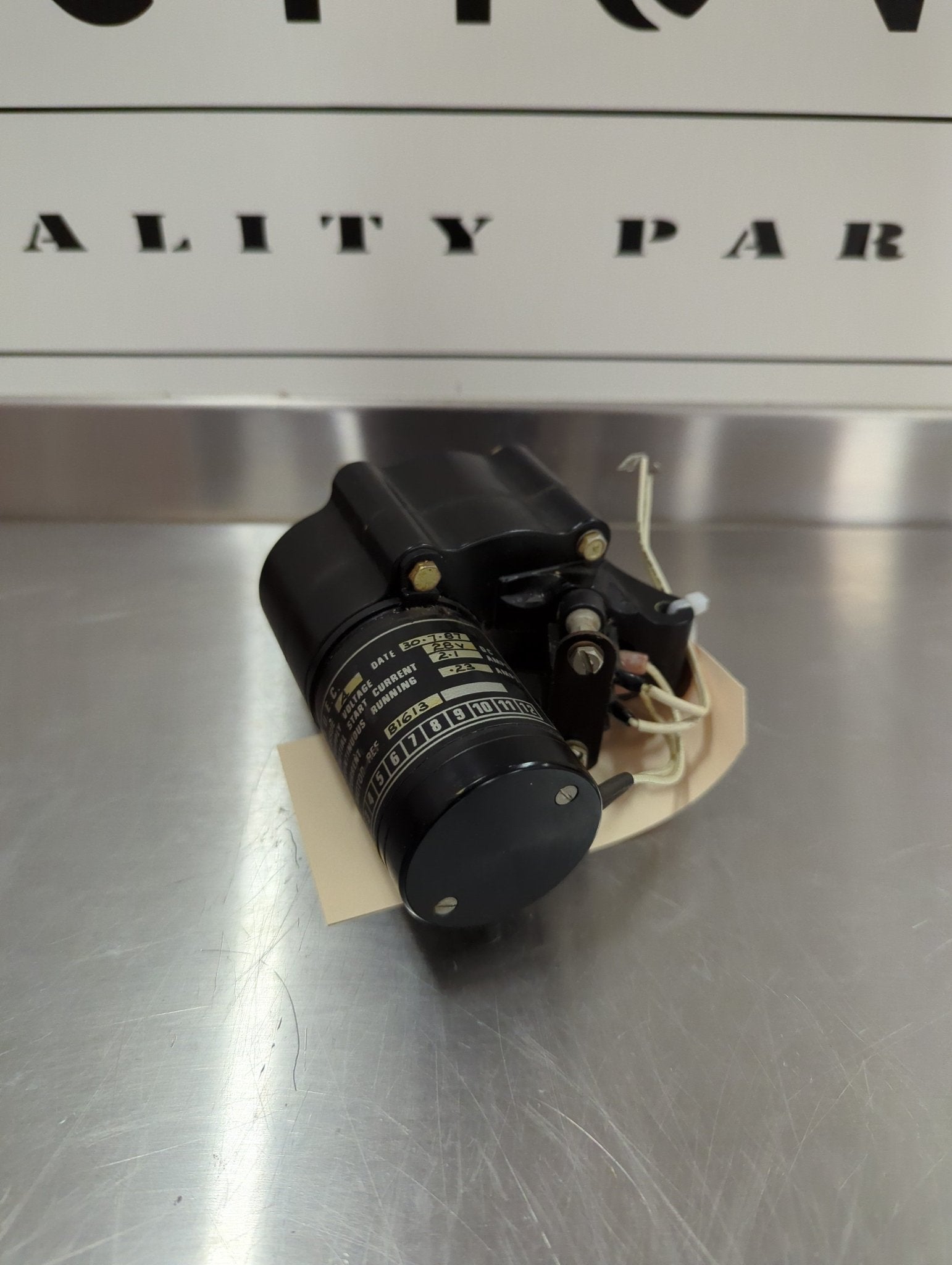 B1530 - 1 British Aerospace Stick Shaker Assy | FractionAIR Parts - Aircraft Parts & Accessories