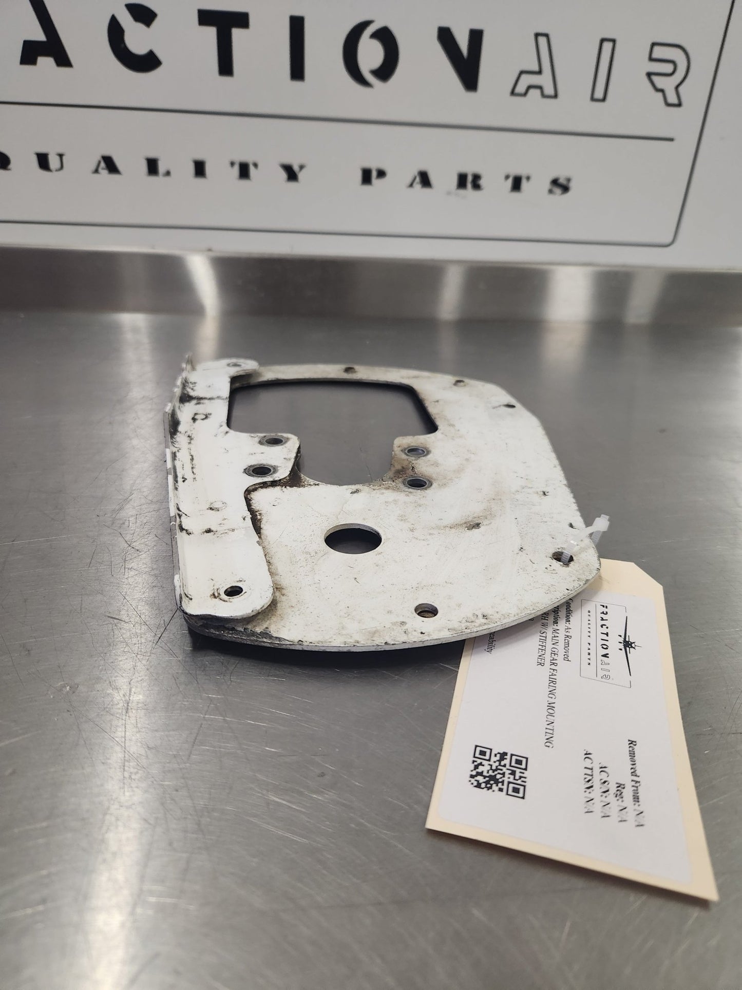 Cessna MAIN GEAR FAIRING MOUNTING PLATE RH W/ STIFFENER | FractionAIR Parts - Aircraft Parts & Accessories
