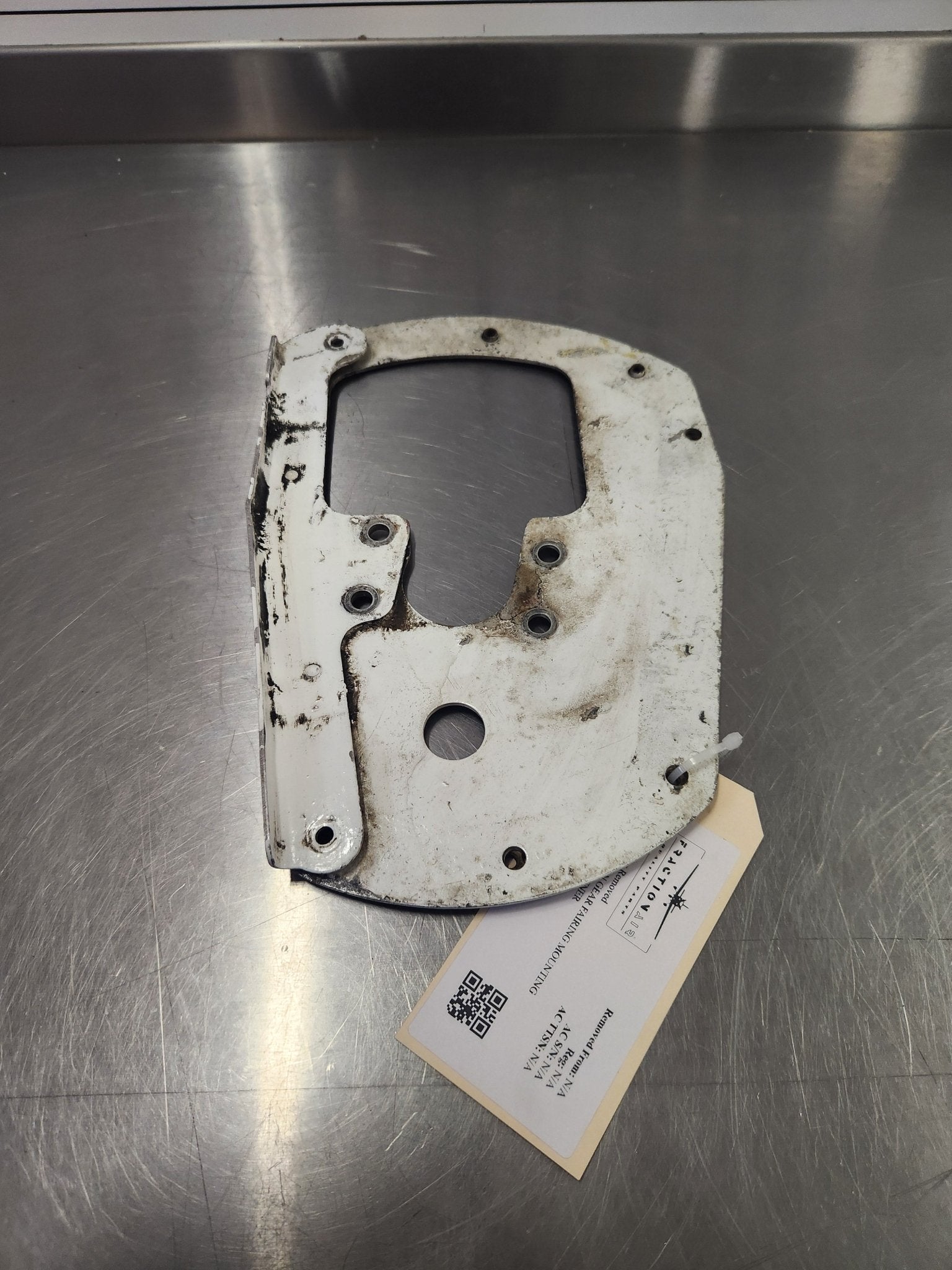 Cessna MAIN GEAR FAIRING MOUNTING PLATE RH W/ STIFFENER | FractionAIR Parts - Aircraft Parts & Accessories