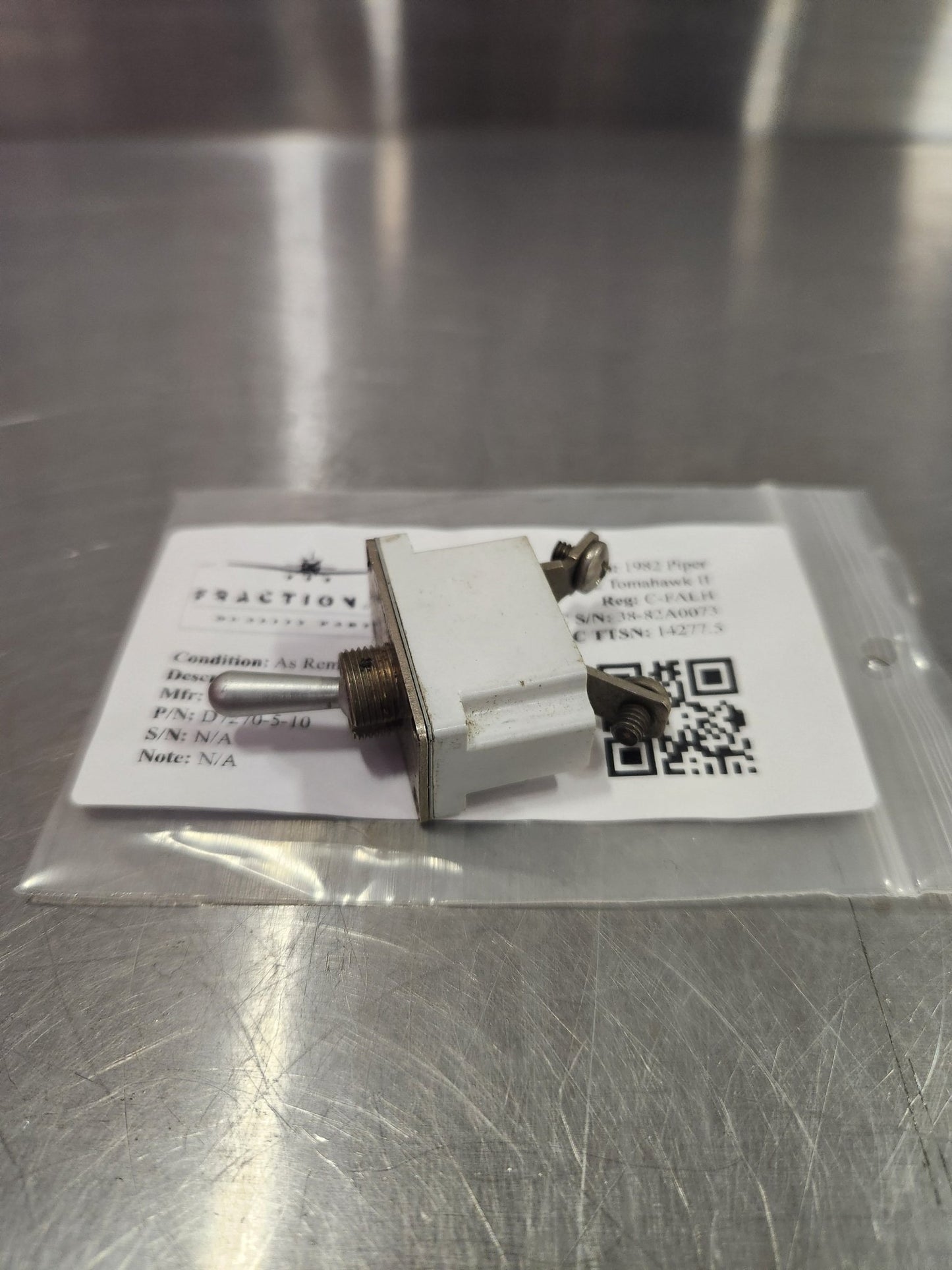 D7270 - 5 - 10 Klixon Circuit Breaker Toggle Switch | FractionAIR Parts - Aircraft Parts & Accessories