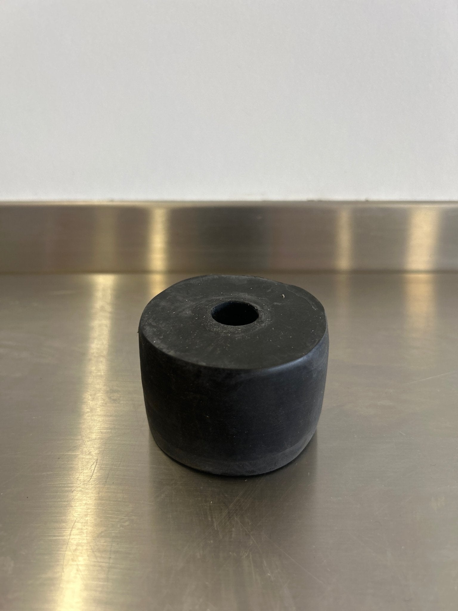 Diamond aircraft Nose Landing Gear NLG Rubber Dampener DA4 - 9032 - 23 - 01 | FractionAIR Parts - Aircraft Parts & Accessories