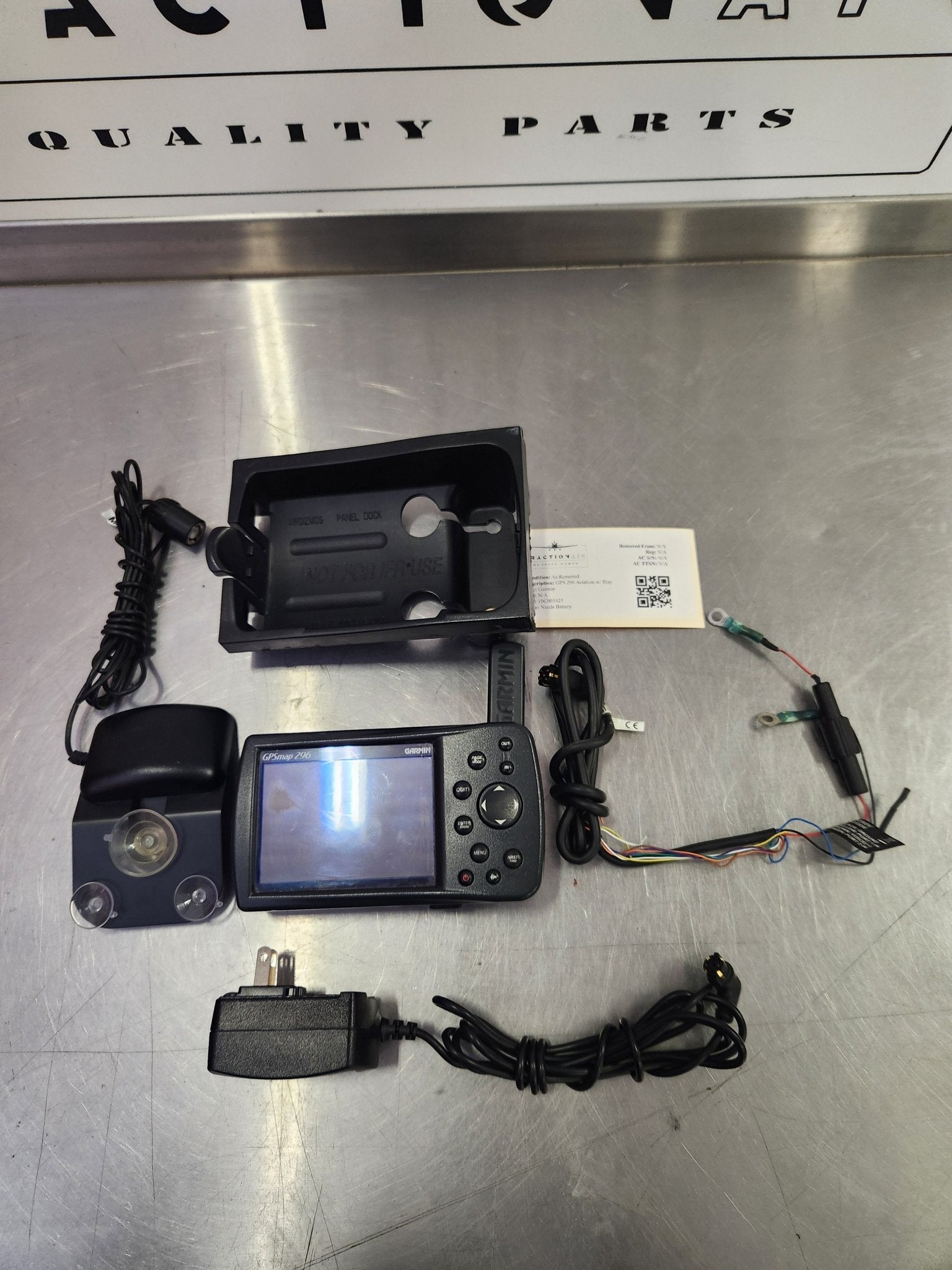 Garmin GPS 296 Aviation w/ Tray | FractionAIR Parts - Aircraft Parts & Accessories