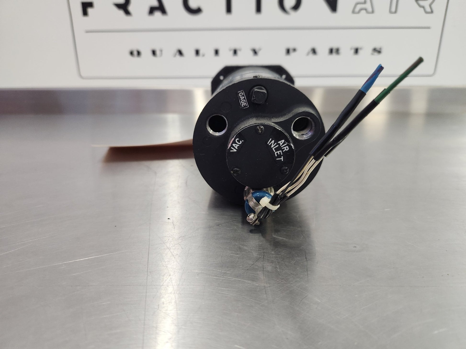 IU284 - 001 - 3 Sigma Tek Inc. Attitude Gyro 5000L - 4, G - 519A - 1, 37570 - 1011 | FractionAIR Parts - Aircraft Parts & Accessories