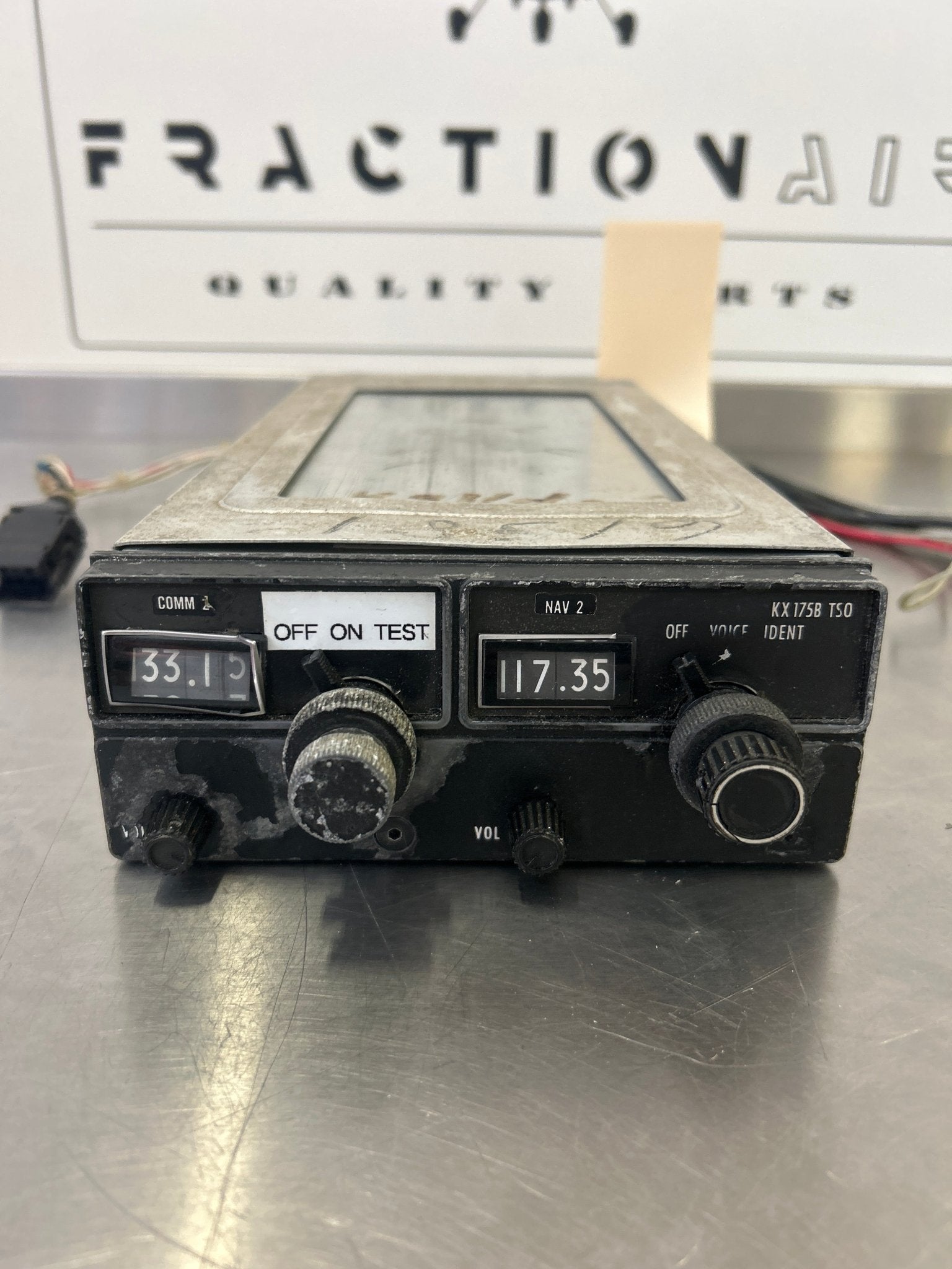 KX - 175B TSO King Radio Corp Com/Nav w/Tray | FractionAIR Parts - Aircraft Parts & Accessories