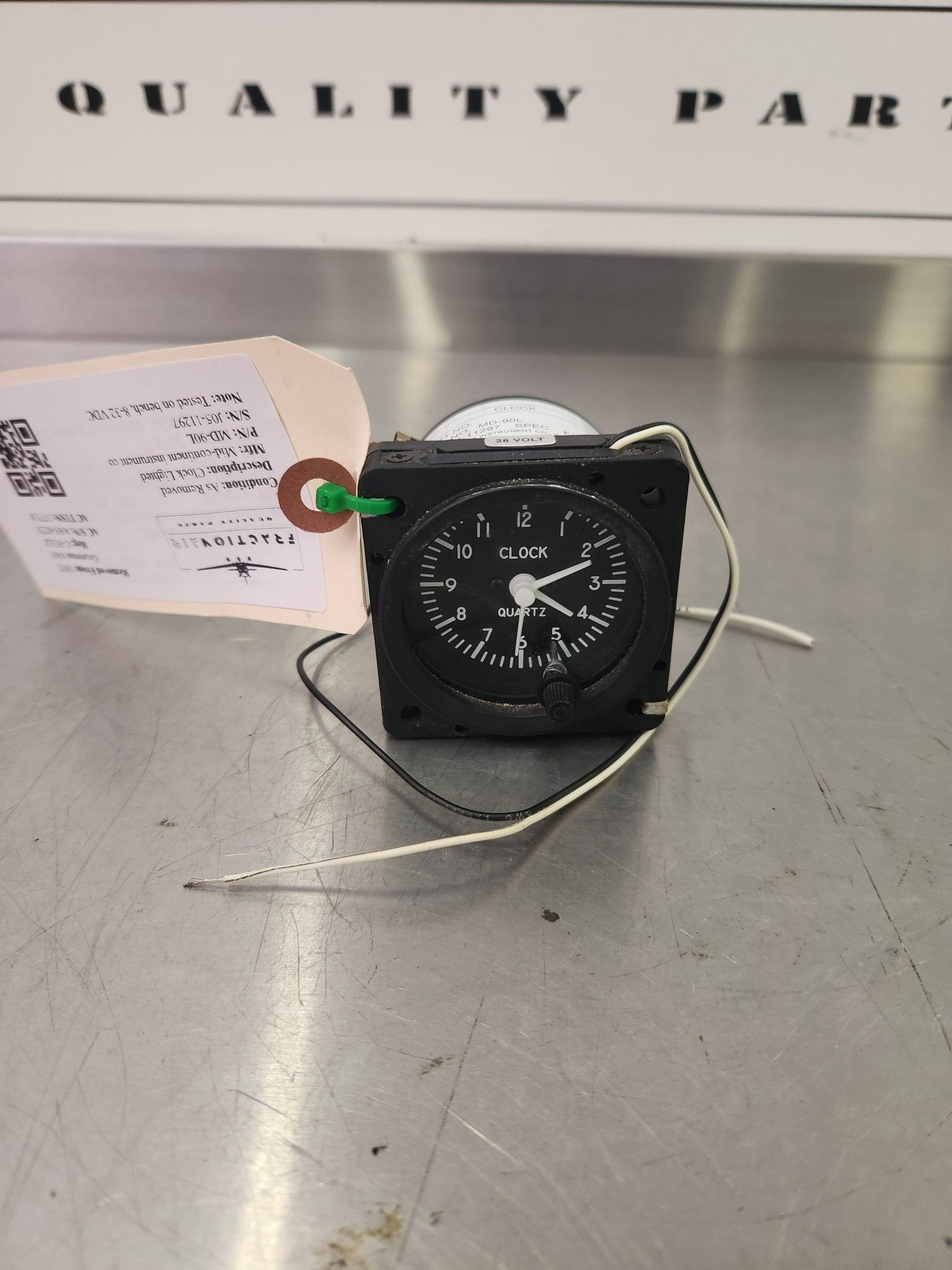 MD - 90L Mid - continent instrument co Clock Lighted | FractionAIR Parts - Aircraft Parts & Accessories