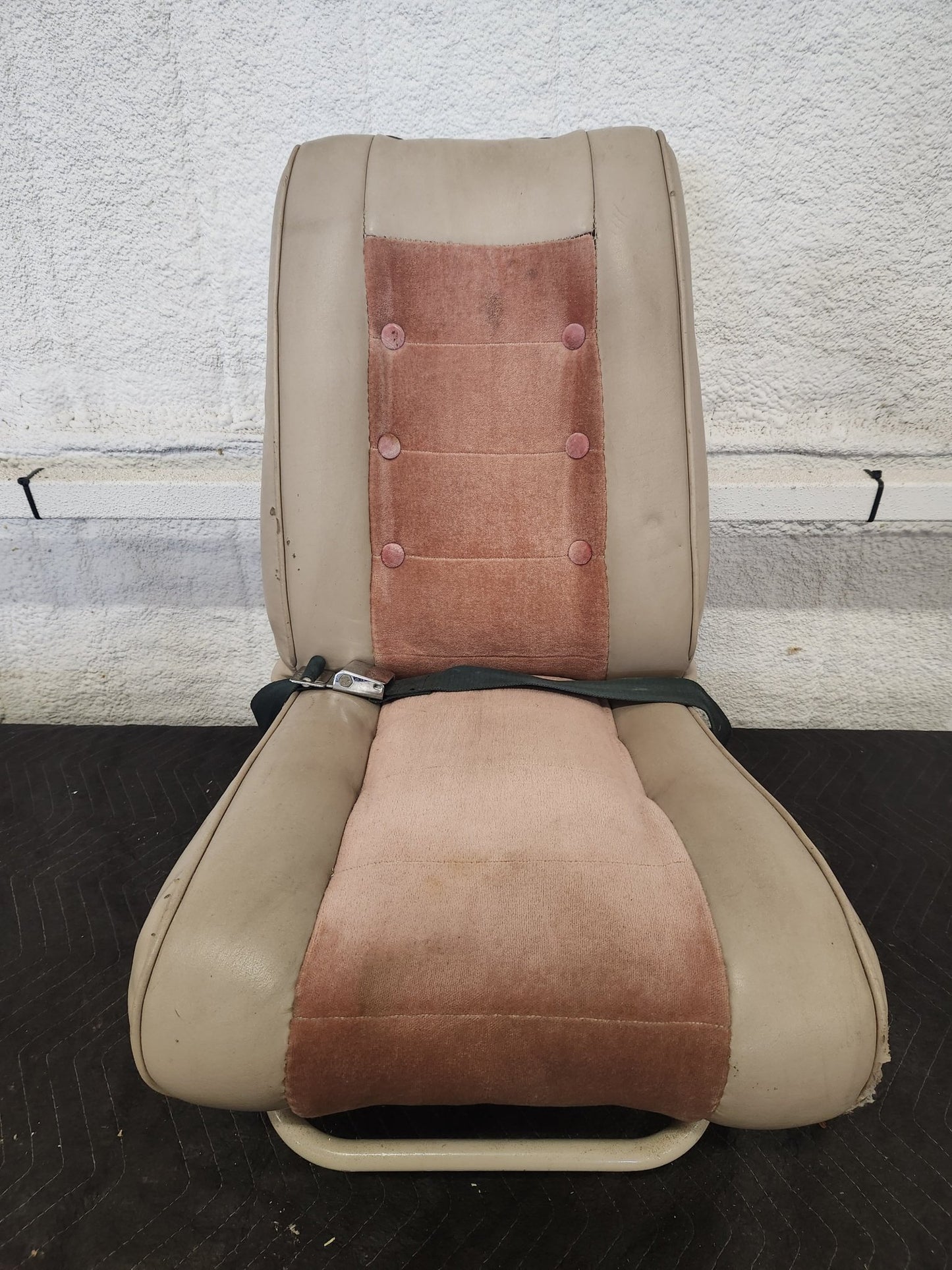 Mooney TWO FRONT SEATS W/ BELT | FractionAIR Parts - Aircraft Parts & Accessories