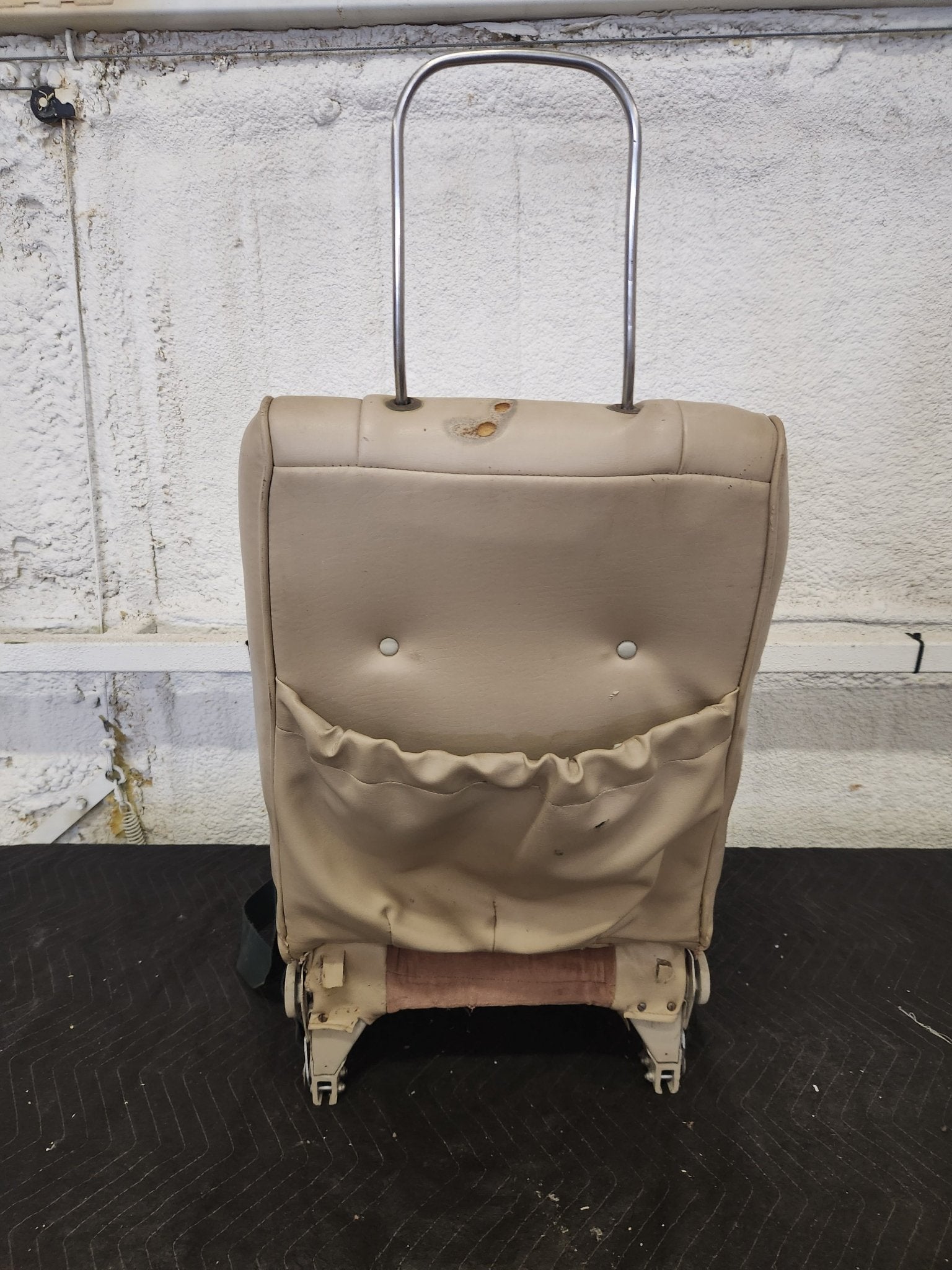 Mooney TWO FRONT SEATS W/ BELT | FractionAIR Parts - Aircraft Parts & Accessories