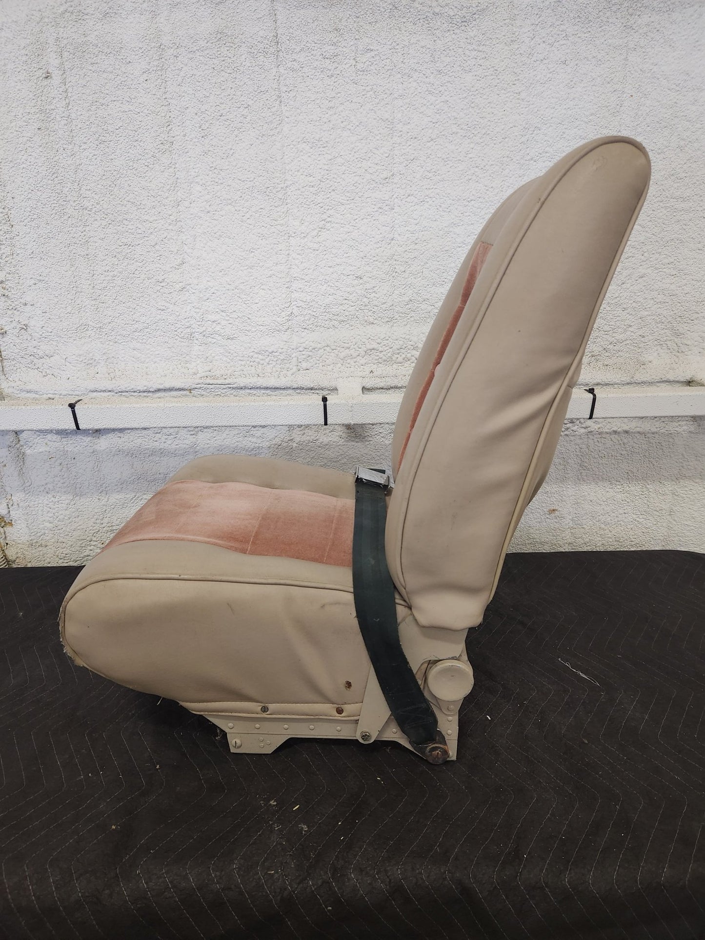 Mooney TWO FRONT SEATS W/ BELT | FractionAIR Parts - Aircraft Parts & Accessories