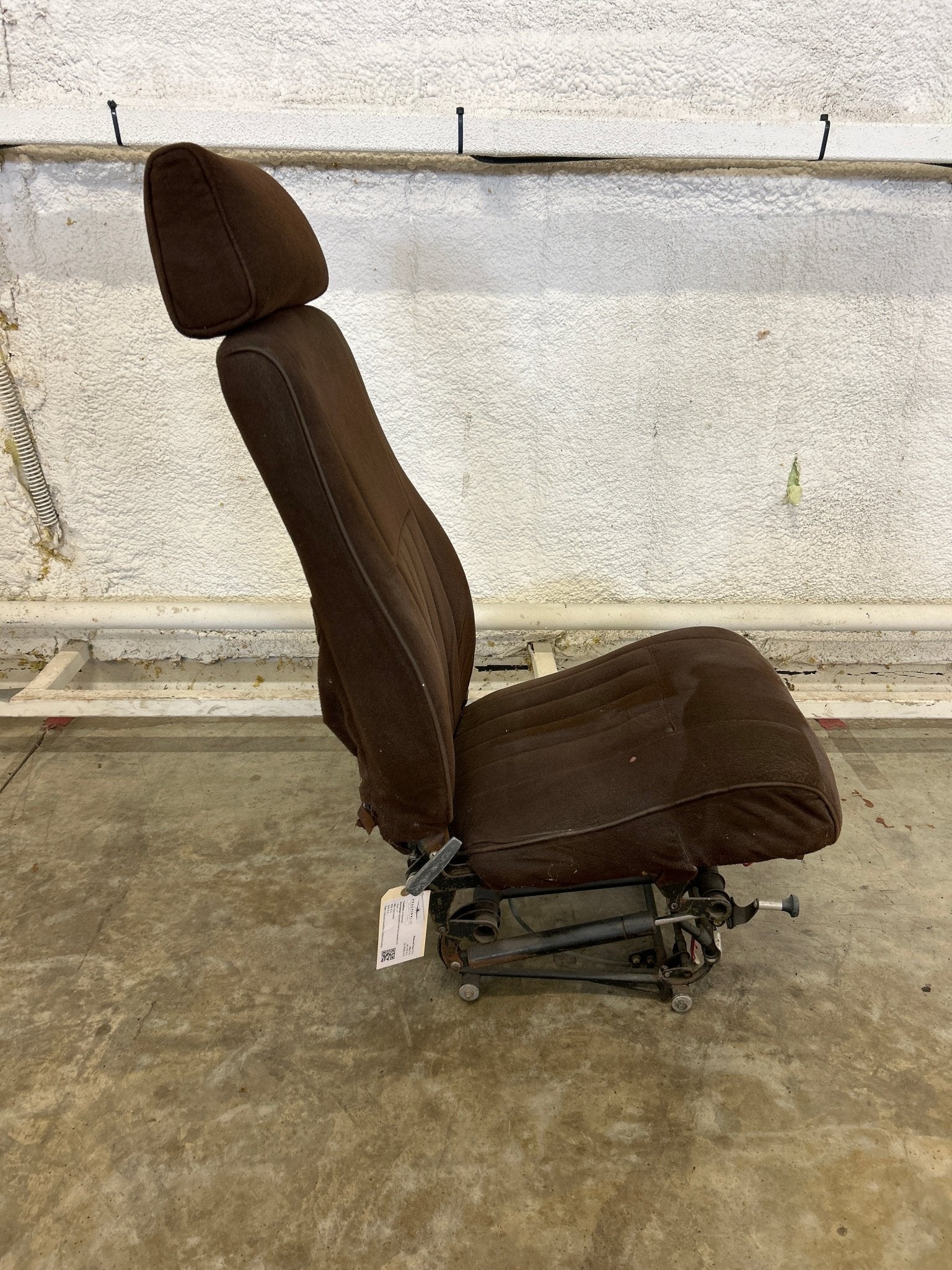 Piper Arrow Adjustable Front Seat Assembly LH - Rails: 11" | FractionAIR Parts - Aircraft Parts & Accessories