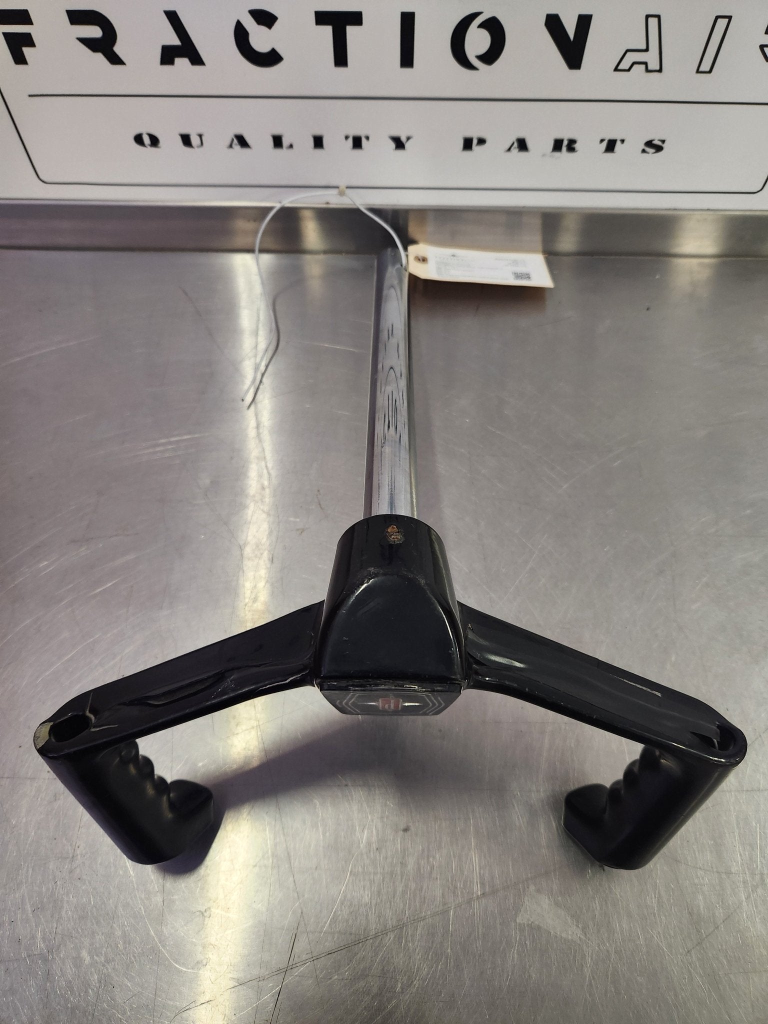 Piper PA28 Cherokee Control Wheel / Yoke Assembly (L: 14”) (D: 1 1/8”) | FractionAIR Parts - Aircraft Parts & Accessories