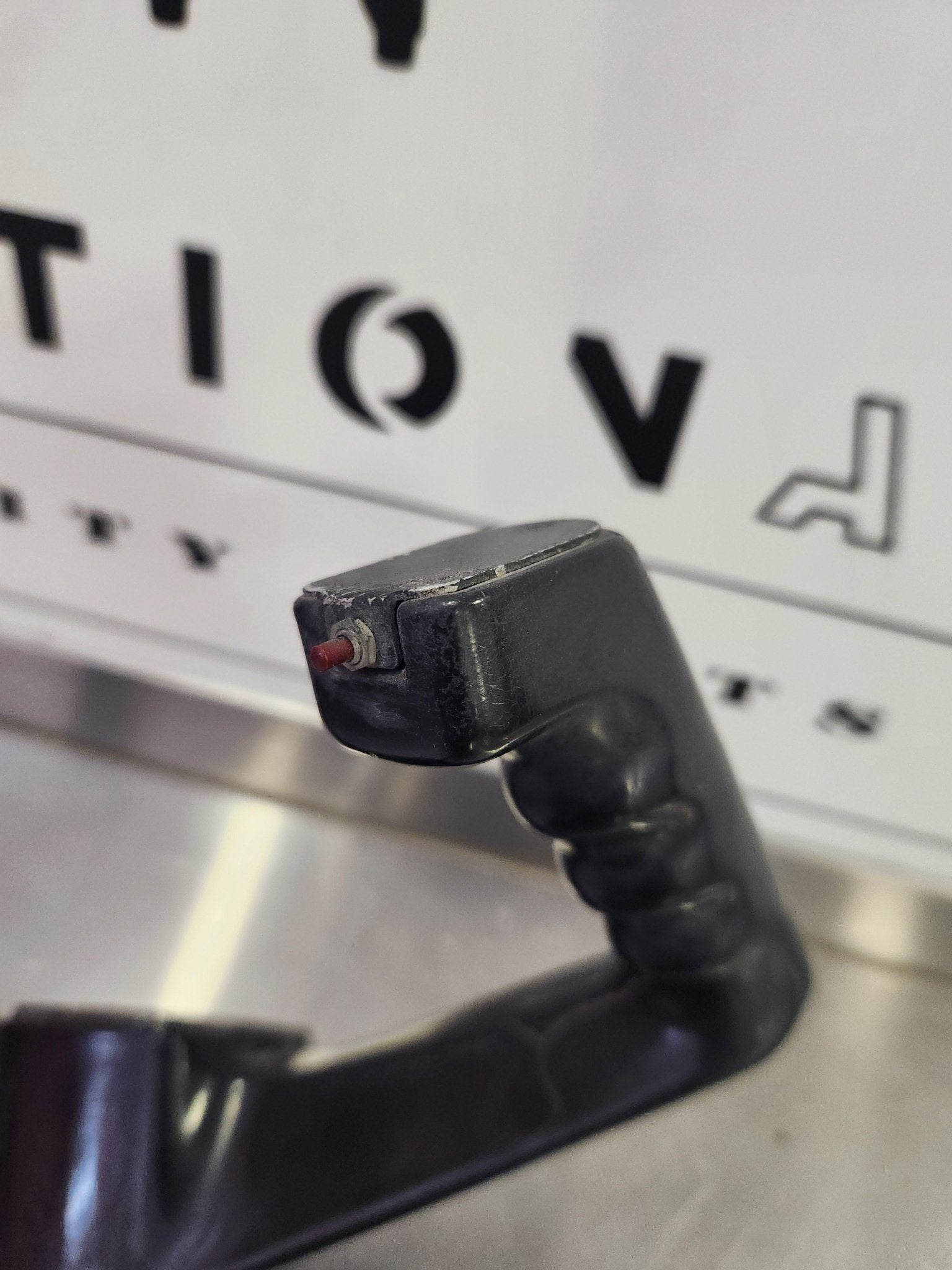 Piper PA28 Cherokee Control Wheel / Yoke Assembly (L: 14”) (D: 1 1/8”) | FractionAIR Parts - Aircraft Parts & Accessories