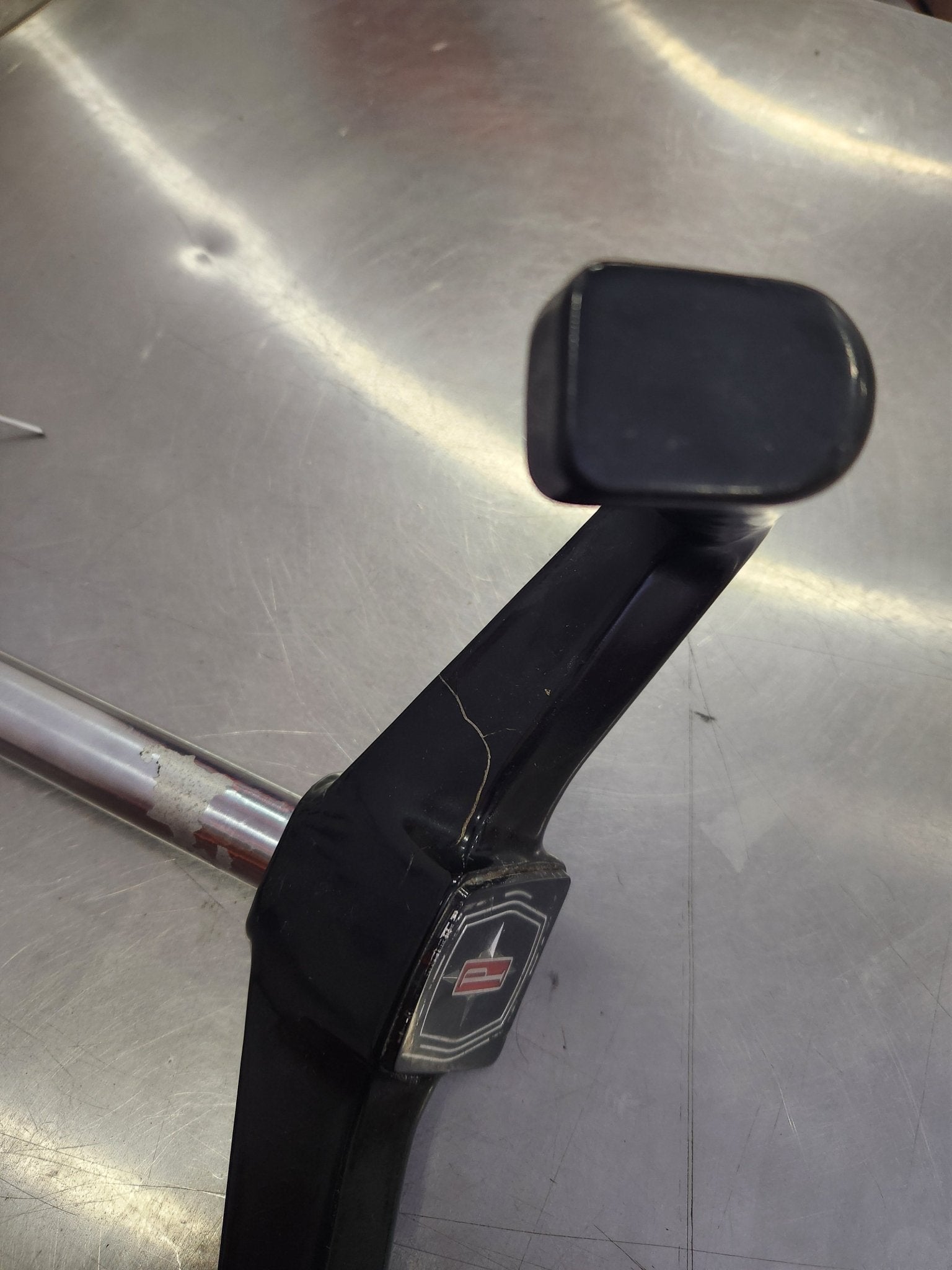 Piper PA28 Cherokee Control Wheel / Yoke Assembly (L: 14”) (D: 1 1/8”) | FractionAIR Parts - Aircraft Parts & Accessories