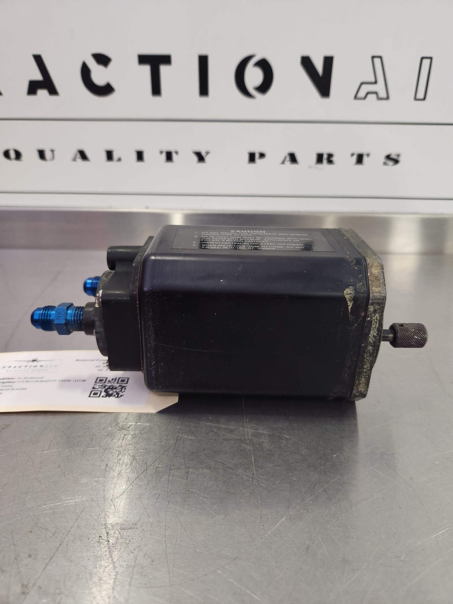 C661076-0104 Cessna GYRO HORIZON INDICATOR SP-7710-5-CES